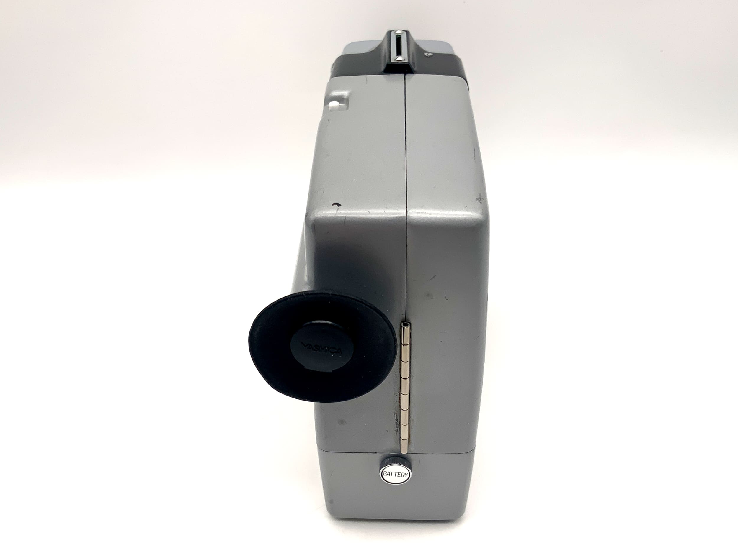 Yashica Super-8 50 Filmkamera mit Yashinon 1:1.7 8.5-42.5mm Super 8 mit Griff