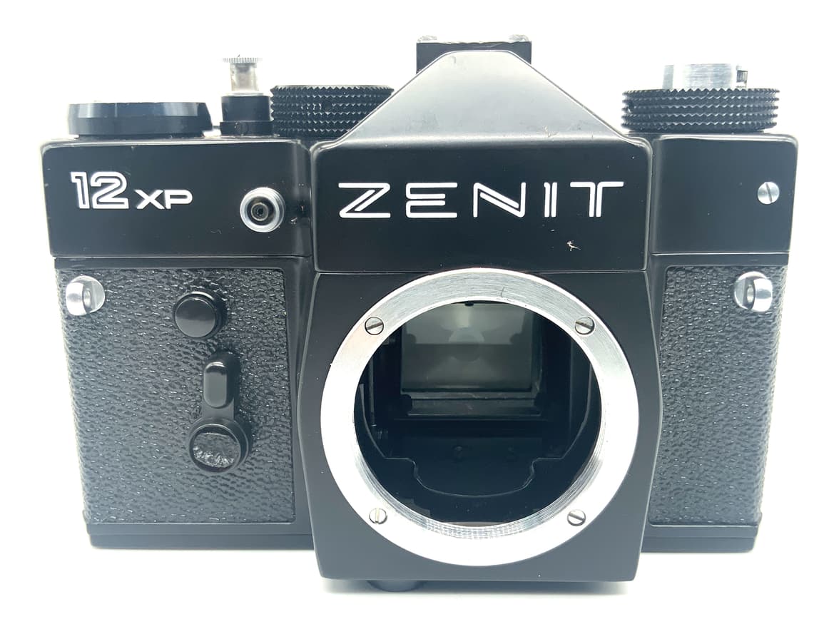 KMZ Zenit 12 XP SLR 35mm Spiegelreflexkamera analog Body Gehäuse (M42)