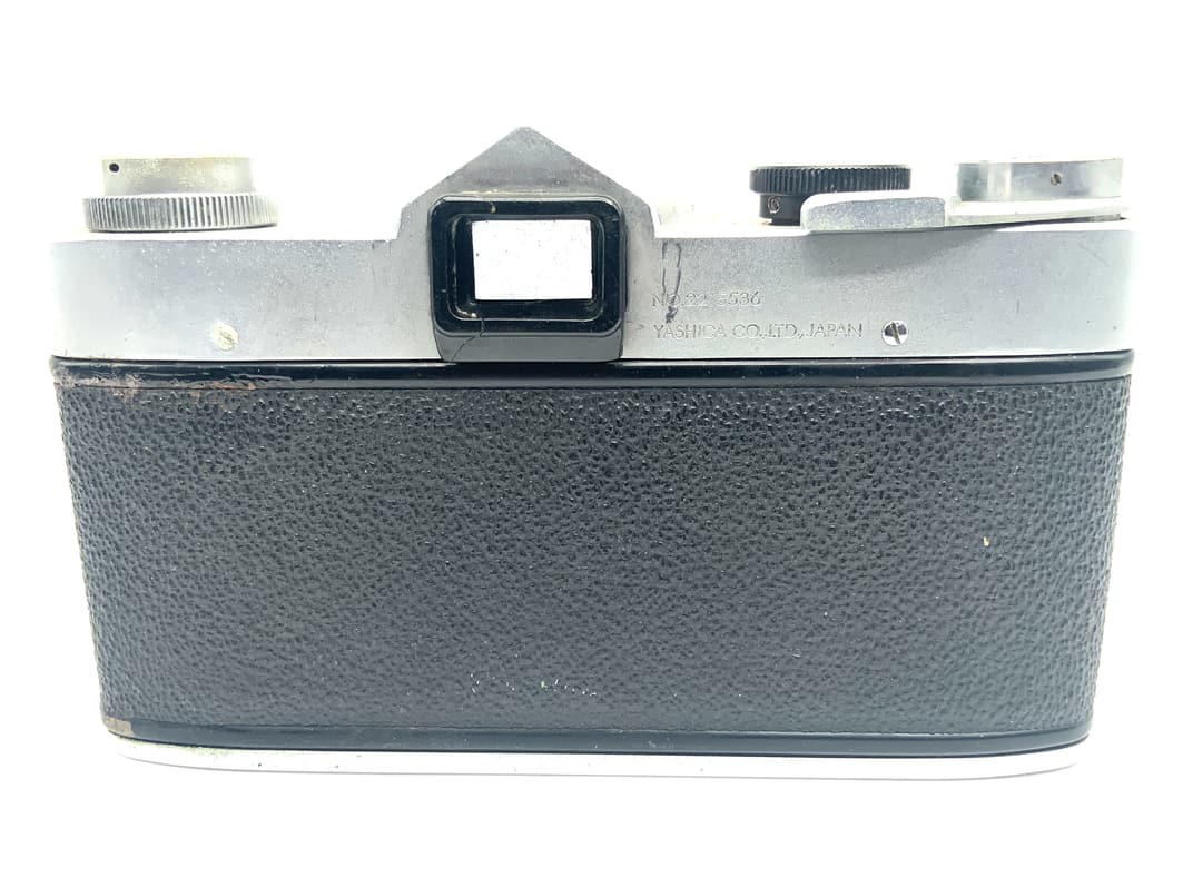 Yashica Penta J SLR 35mm Spiegelreflexkamera analog Body Gehäuse (M42)