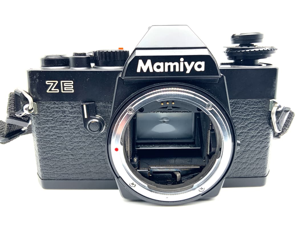 Mamiya ZE Quartz SLR 35mm Spiegelreflexkamera analog Body Gehäuse (Mamiya ZE)