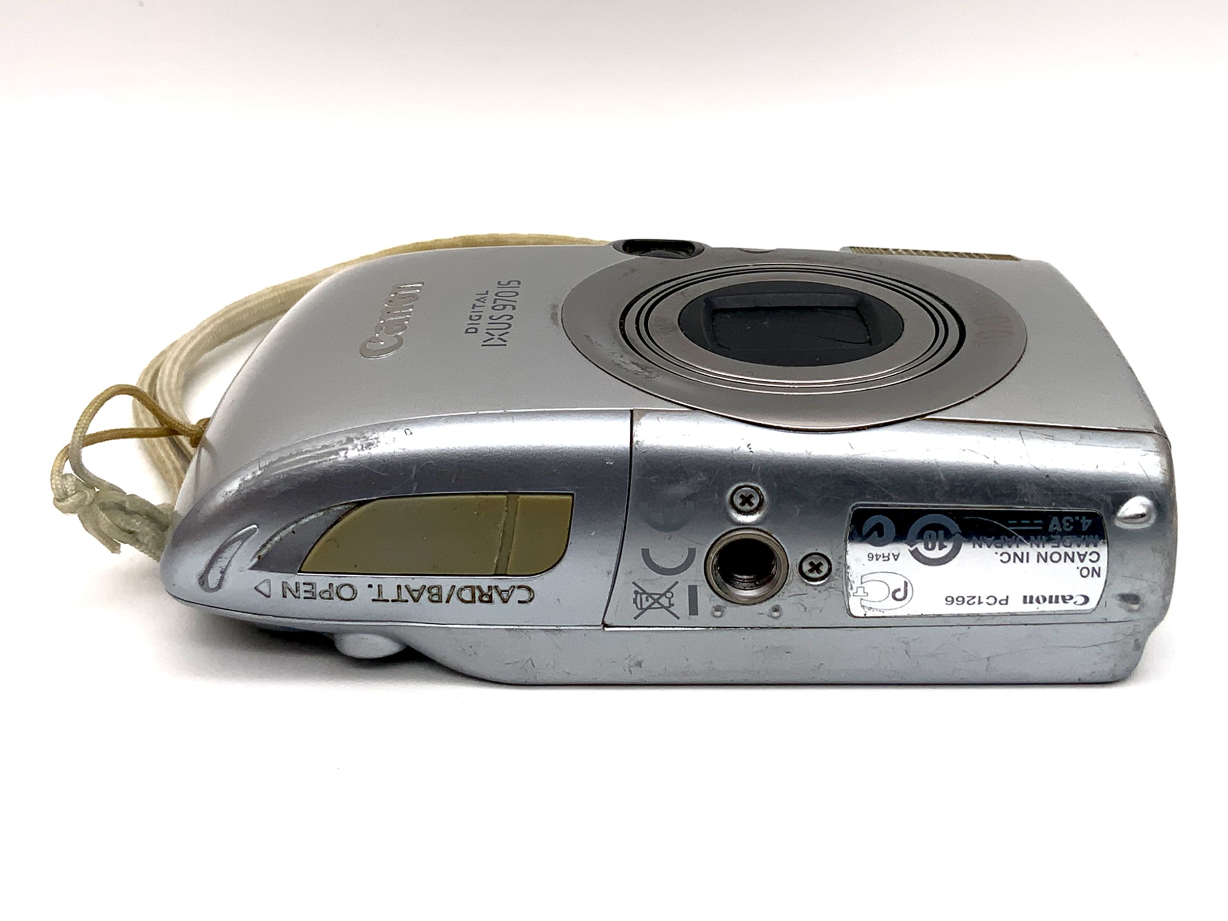 Canon IXUS 970 IS Digitale Kompaktkamera mit 5x 6.6-33.0mm 1:3.2-5.7 10.0 MP