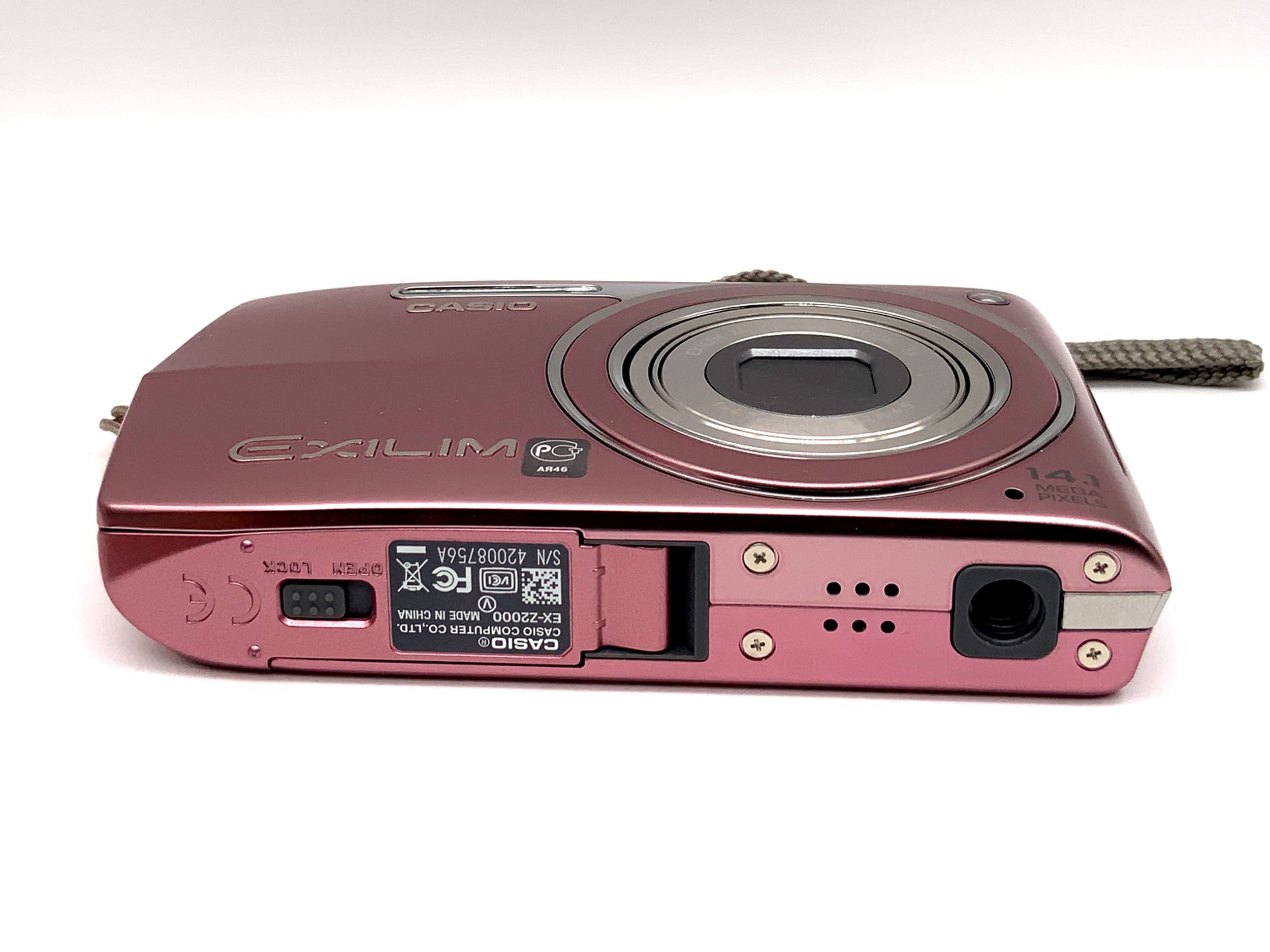 Casio Exilim EX-Z2000 Digitale Kompaktkamera Digitalkamera 14.1 MP CCD