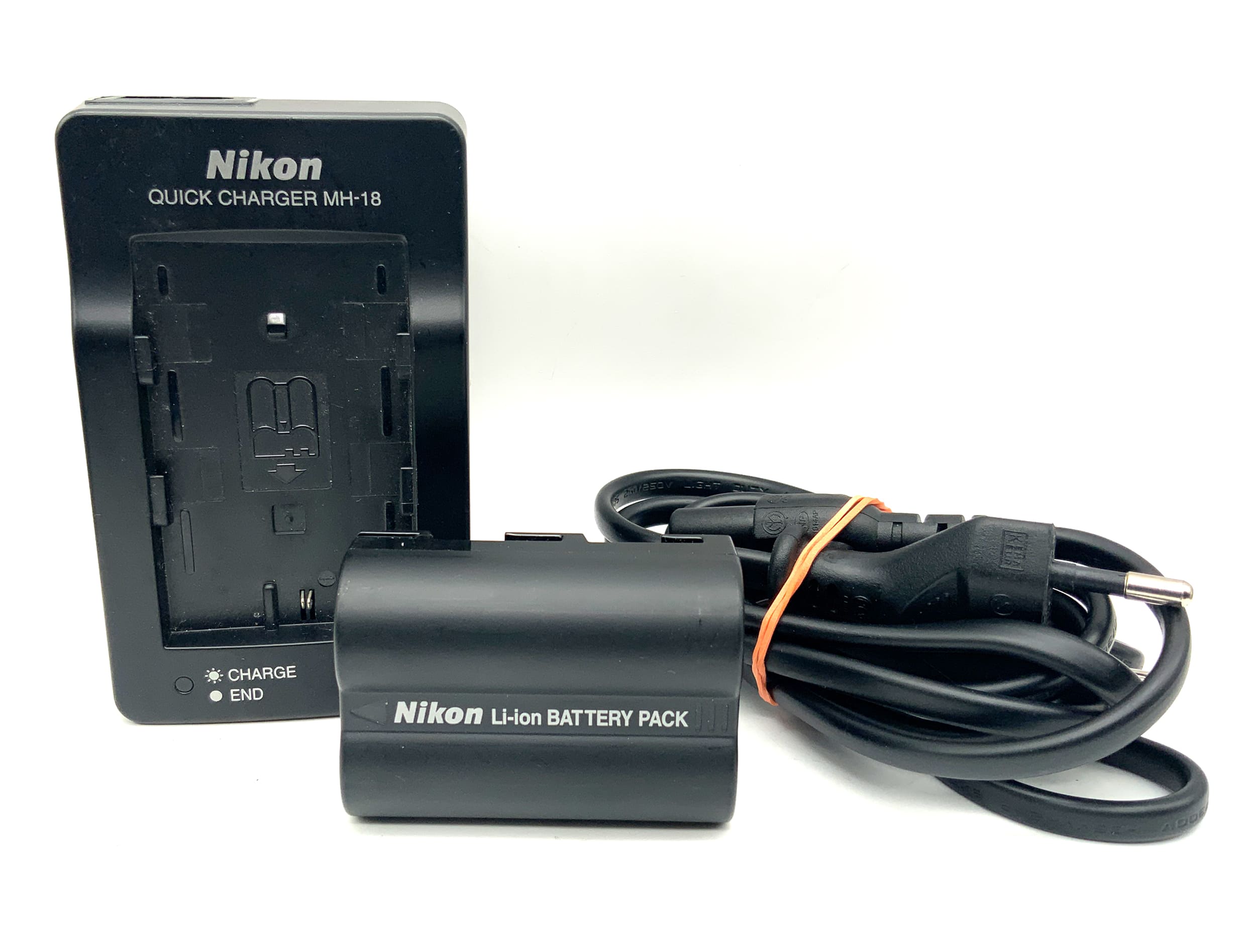 Nikon D70S DSLR Spiegelreflexkamera Body Gehäuse (Nikon AF)