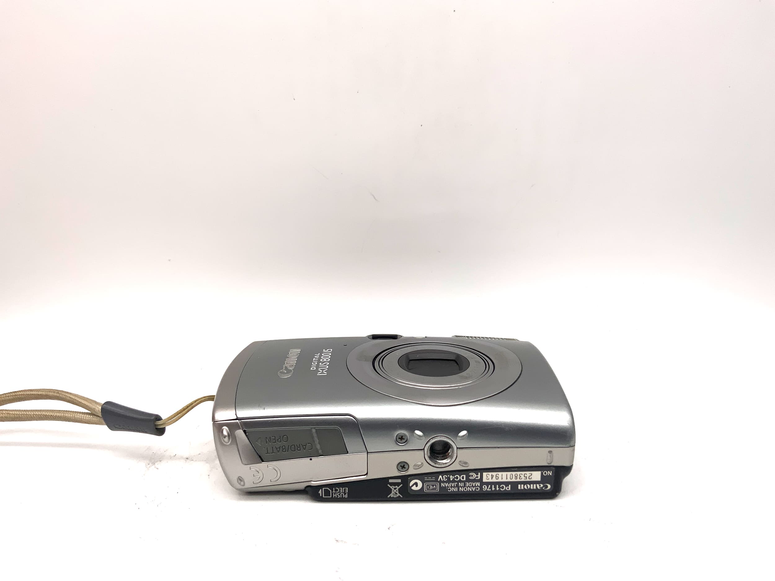 Canon IXUS 800 IS Digitale Kompaktkamera mit 4x IS 5.8-23.2mm 1:2.8.5.5