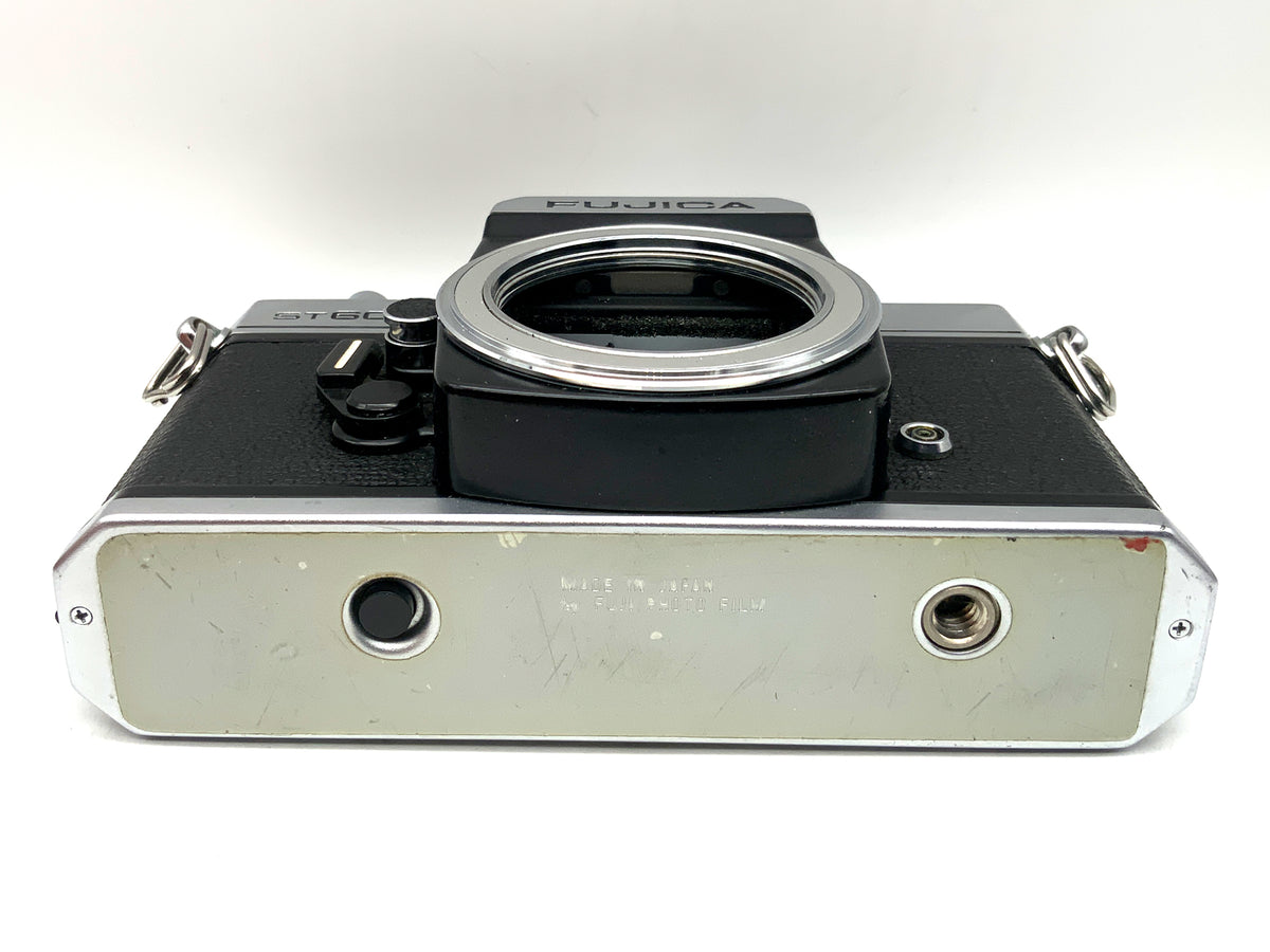 Fujica ST605N SLR 35mm analog single-lens reflex camera body (M42)