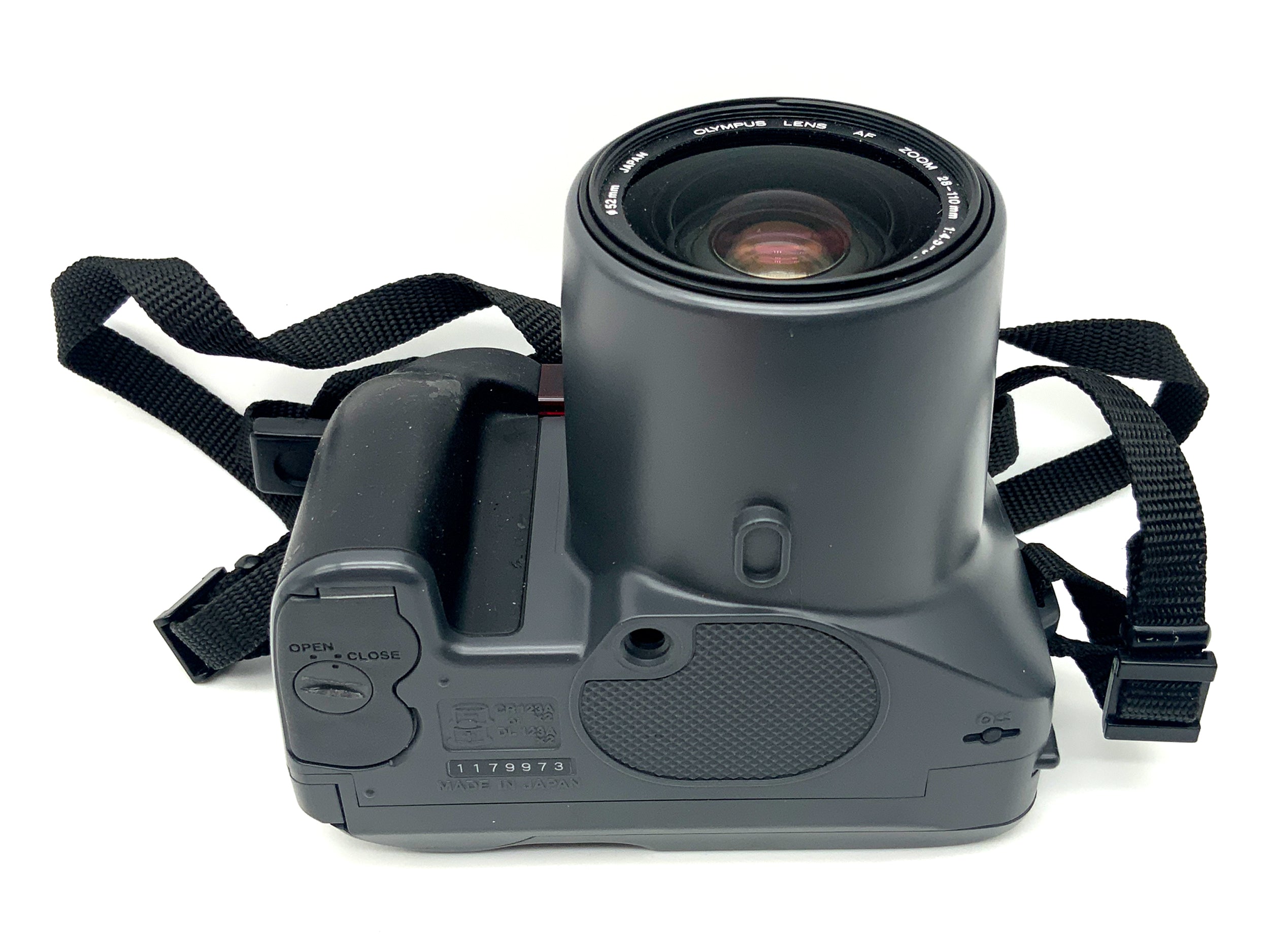 Olympus IS-100 Bridgekamera mit AF Zoom Lens 28-110mm 1:4.5-5.6 4x Zoom