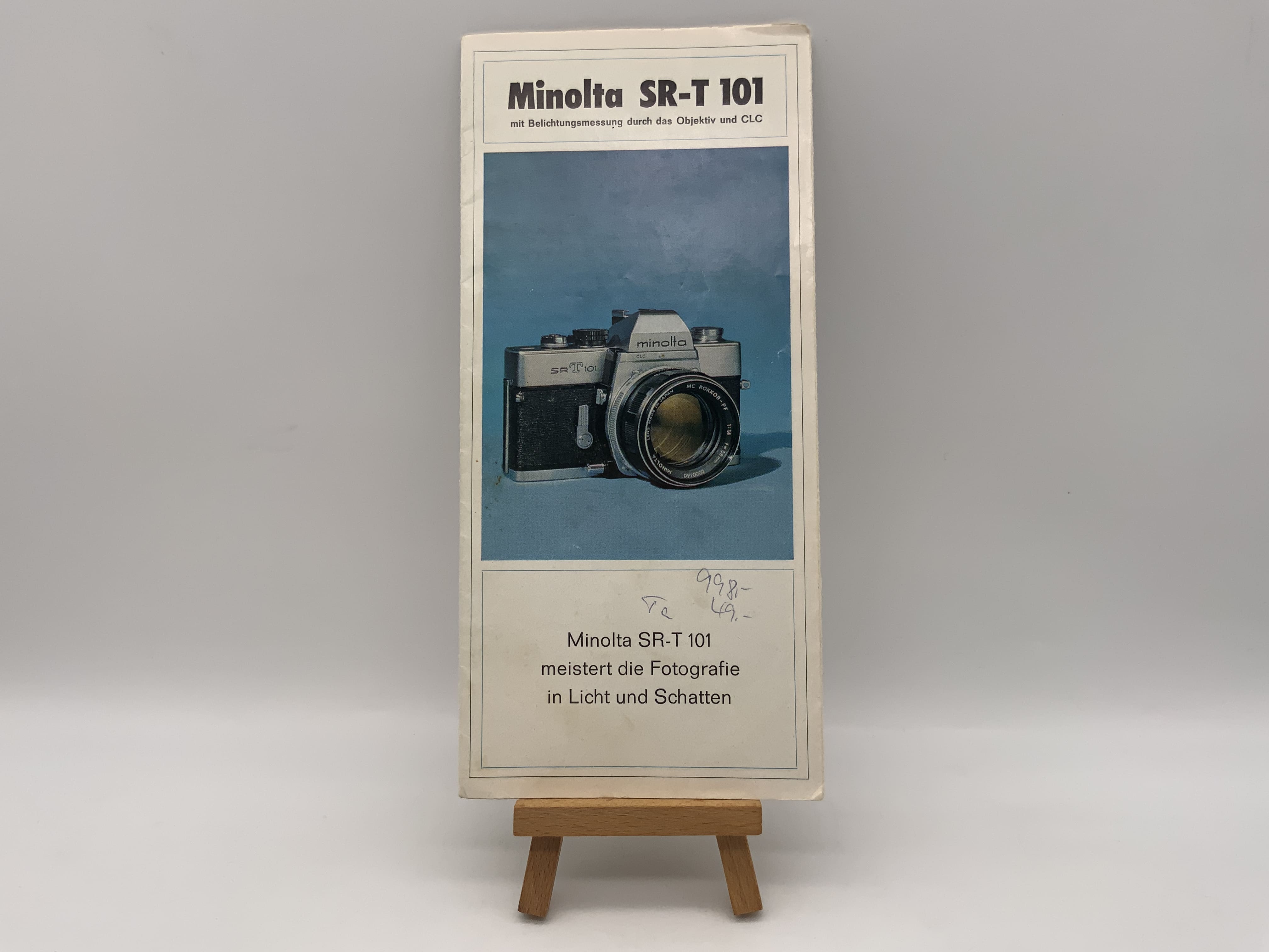 Minolta SRT 101 meistert die Fotografie in Licht und Schatten Prospekt Deutsch