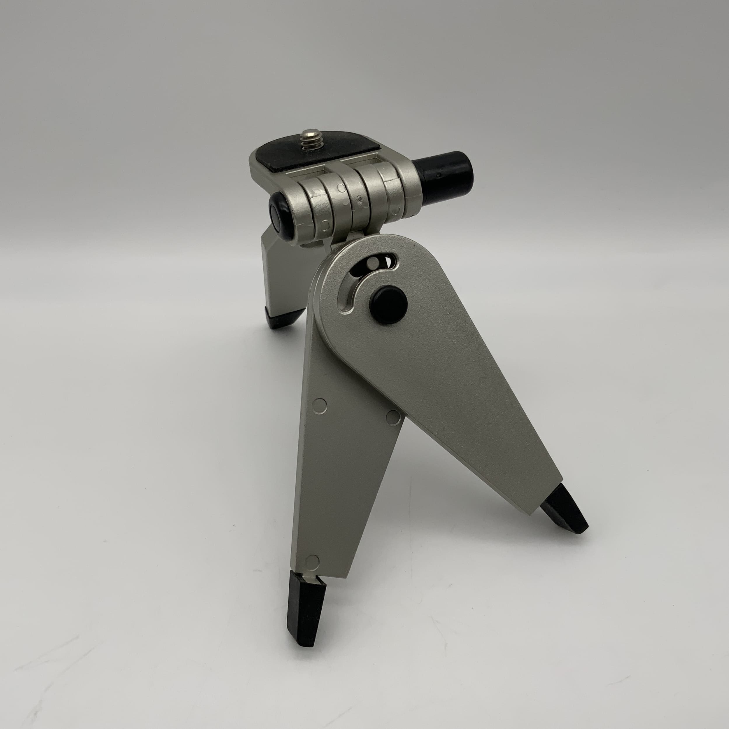 Pentacon Tischstativ silber Tripod Dreibein Taschenstativ