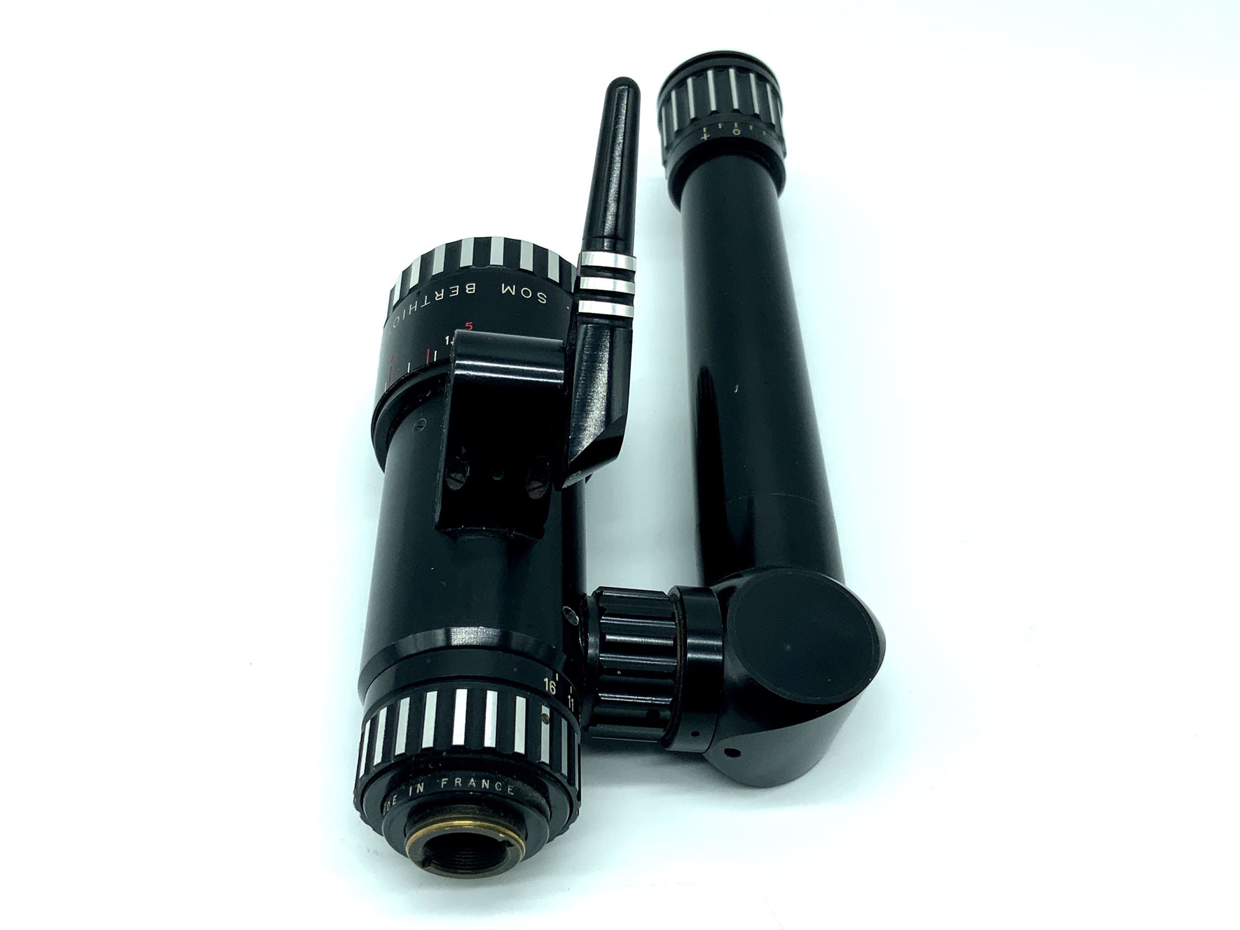 Objectif zoom zébré pan-cinor Som Berthiot 8-40mm 1:1.9 (monture D)