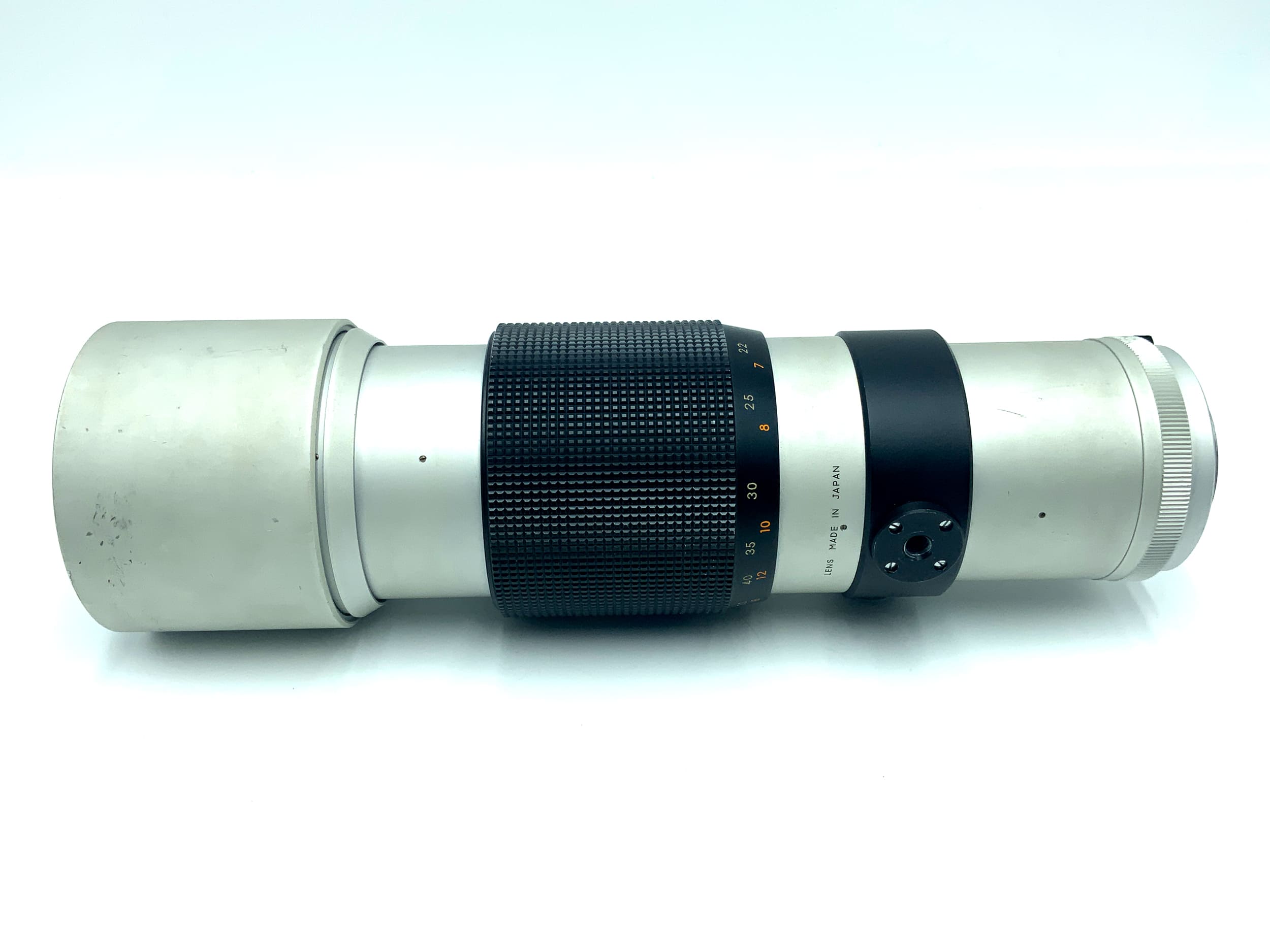 Universar Auto Tele 300m 1:4.5 Objektiv Festbrennweite (M42)