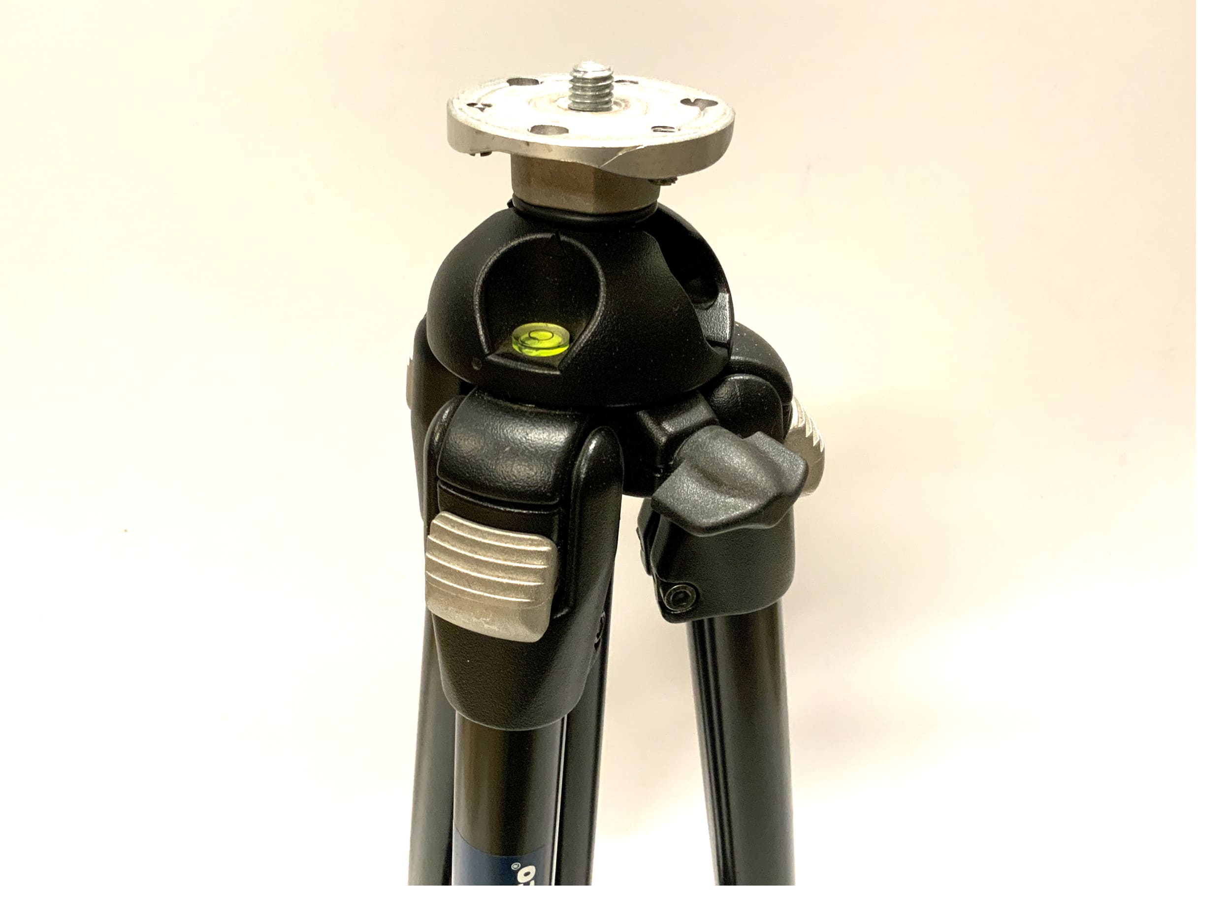 Manfrotto 190PROB Stativ schwarz MC15 mit schwenkbarer Mittelsäule Fotostativ