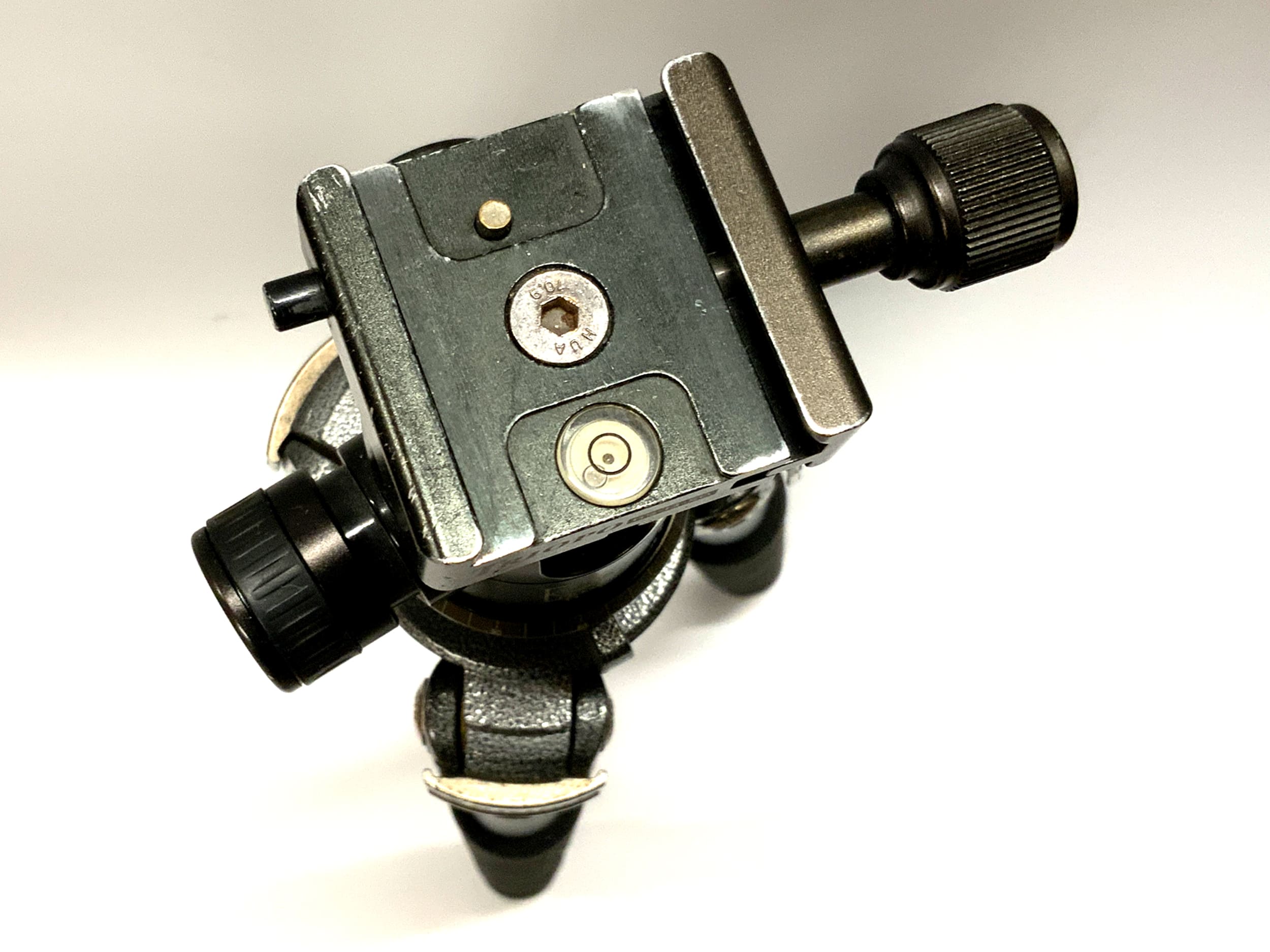 Tripo MX-1227 Stativ schwarz mit Triope B-2 Stativkopf und GS-13-15 Fotostativ