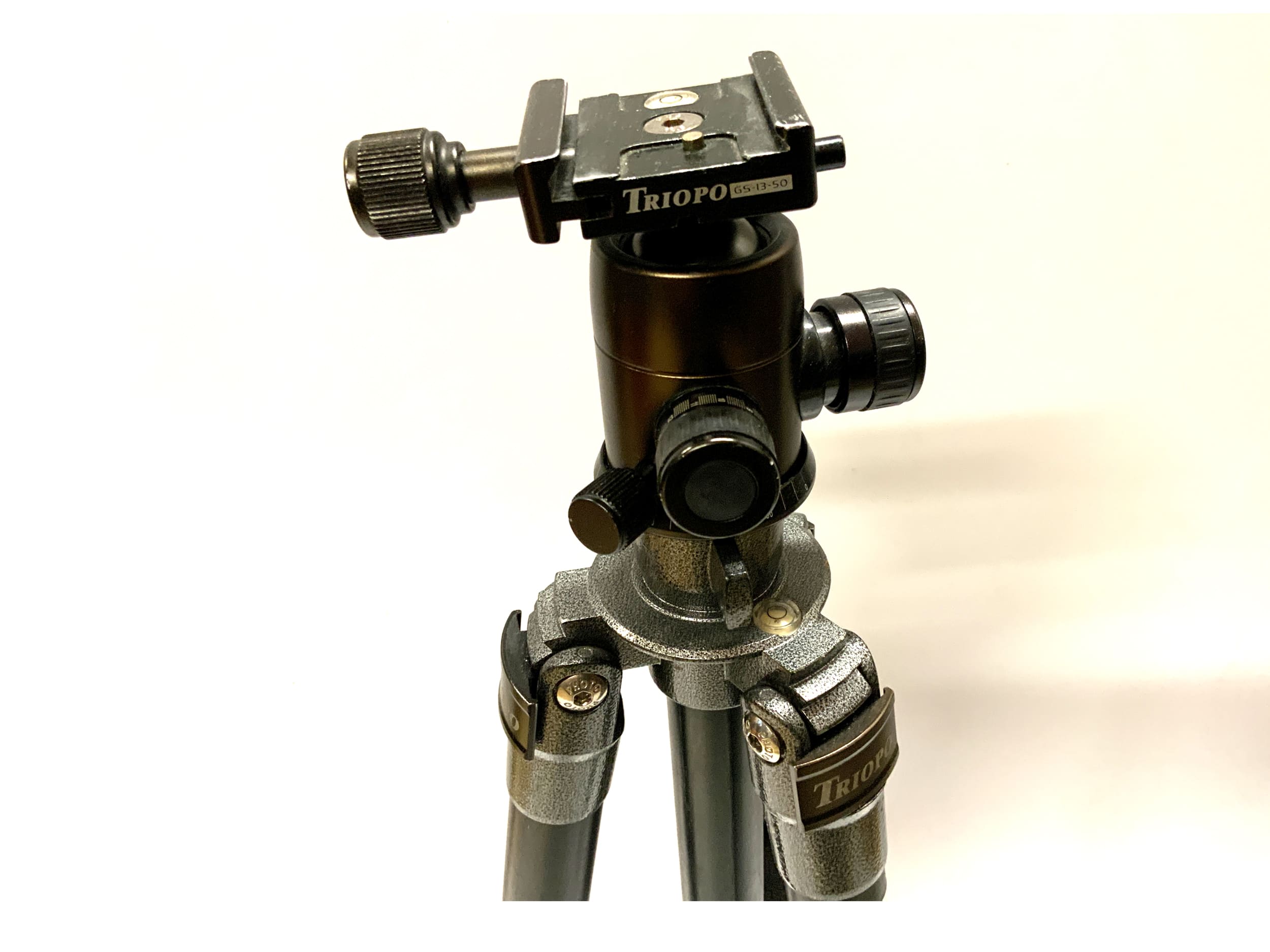 Tripo MX-1227 Stativ schwarz mit Triope B-2 Stativkopf und GS-13-15 Fotostativ