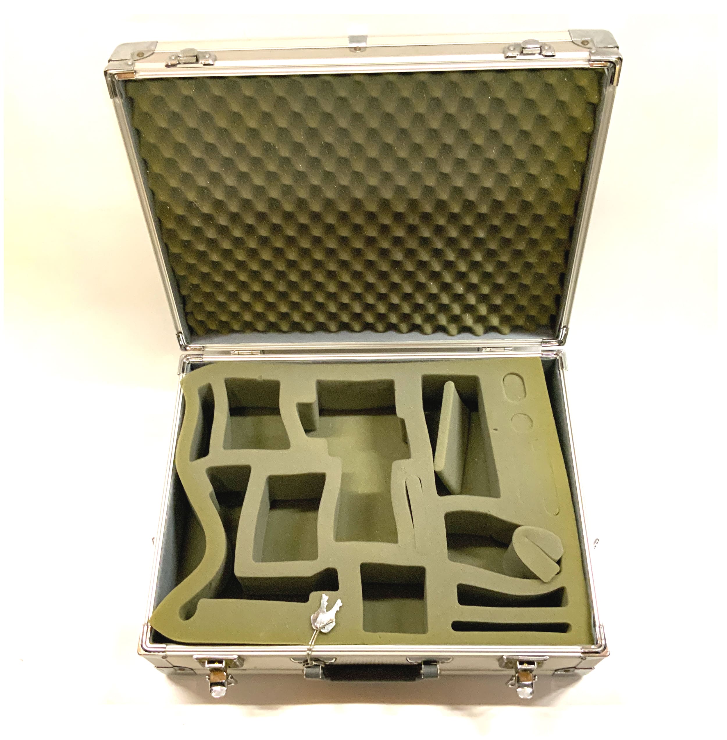 Mamiya Fotokoffer silber 46x36x16cm Außenmaß Alukoffer für Fotoausrüstung