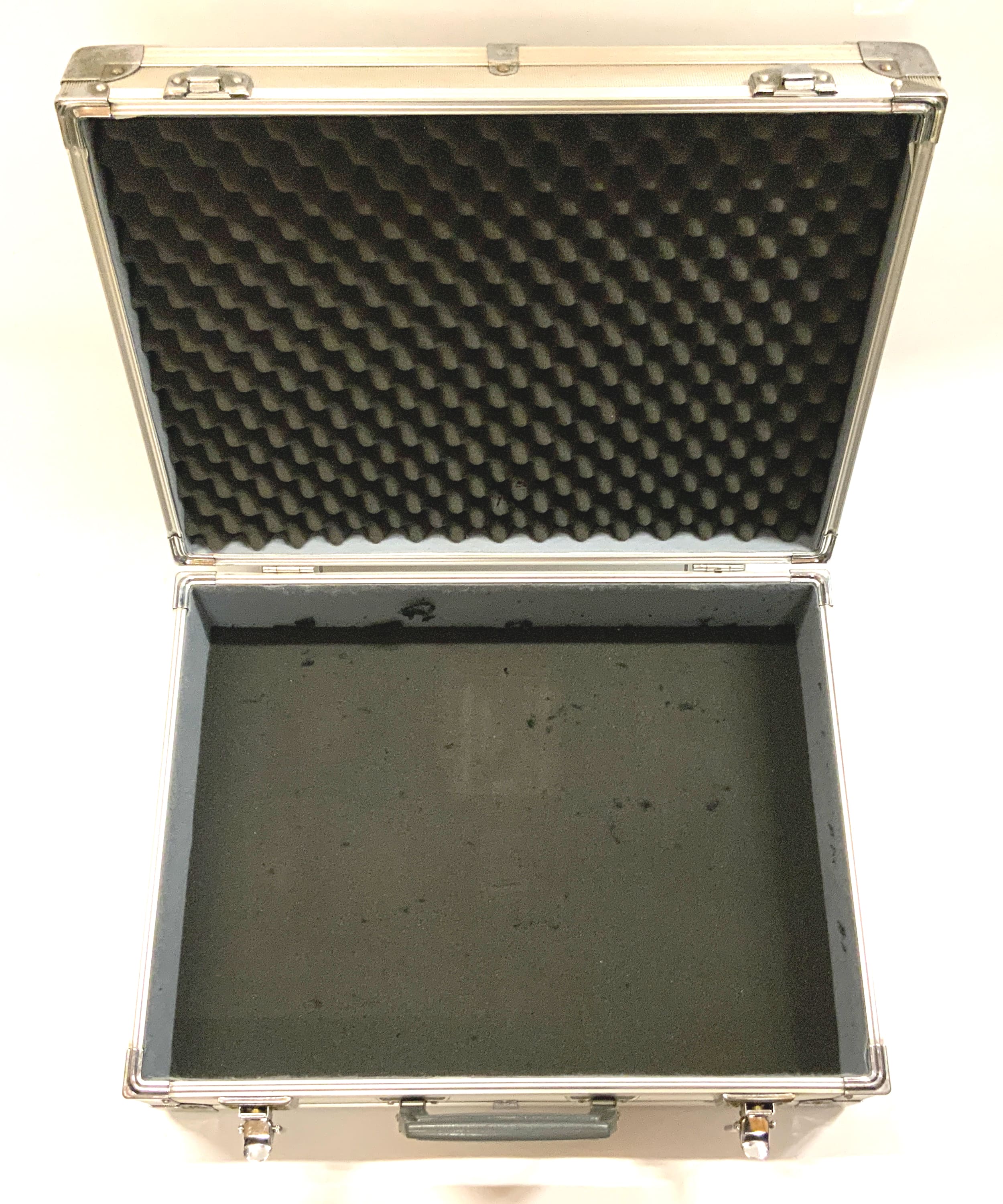 Mamiya Fotokoffer Koffer silber 46x36x16cm Außenmaß Alukoffer ohne Inlay