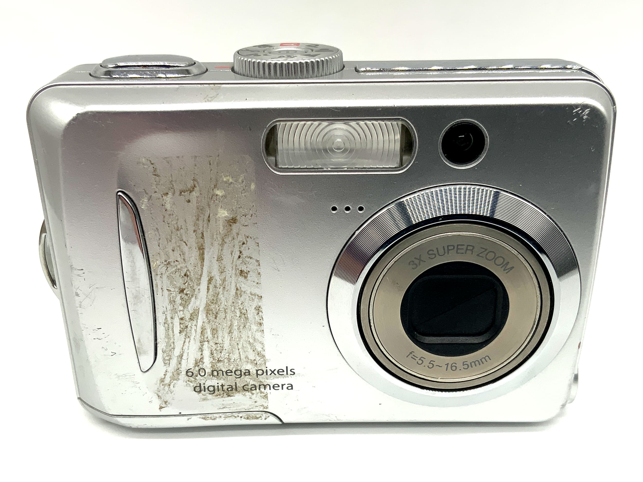 TCM DC3V Digitale Kompaktkamera mit 5.5.-16.5 bleibt aus