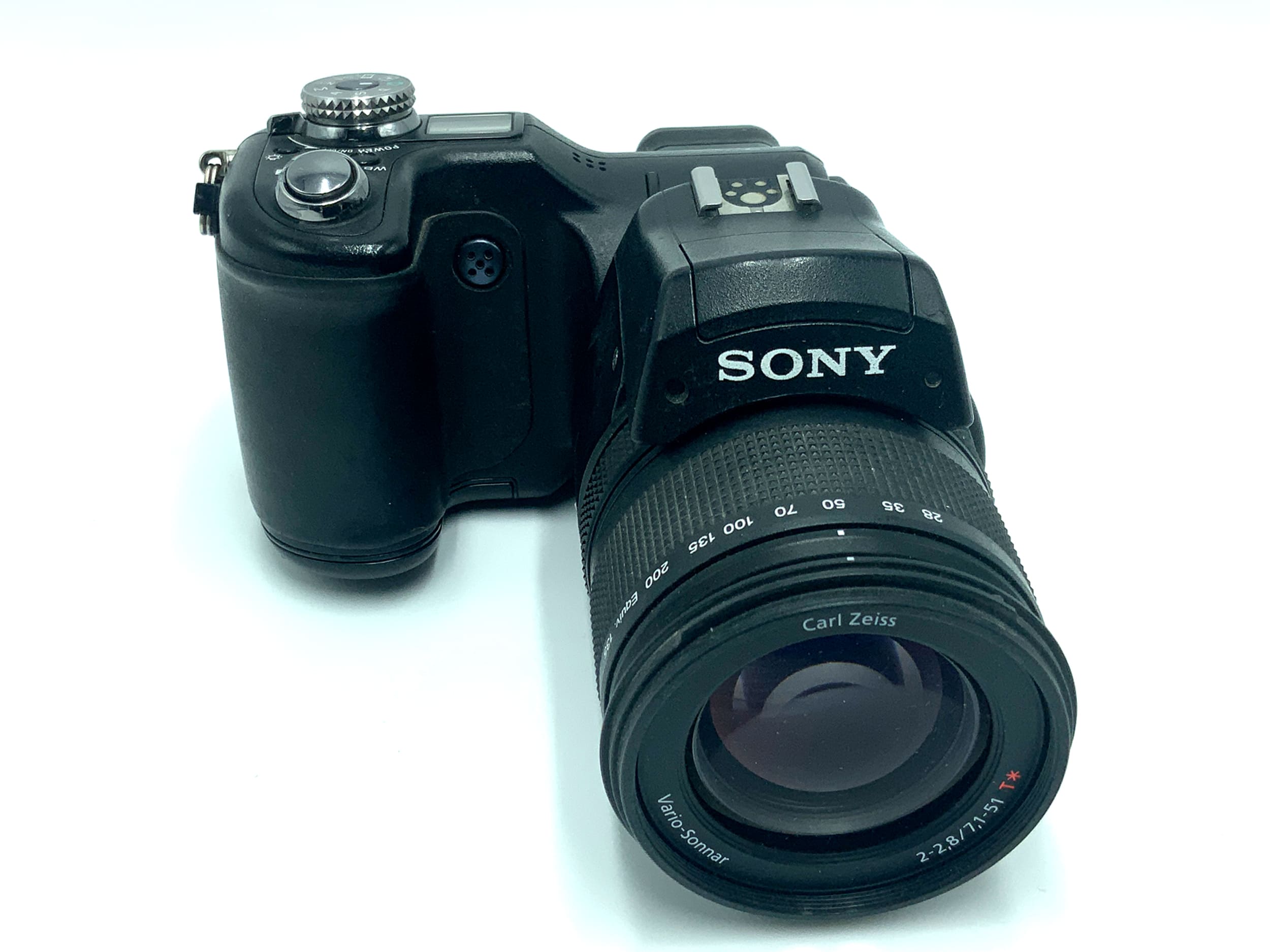 Sony DSC-F828 Digitale Kompaktkamera mit Carl Zeiss 2-2,8/7,1-51