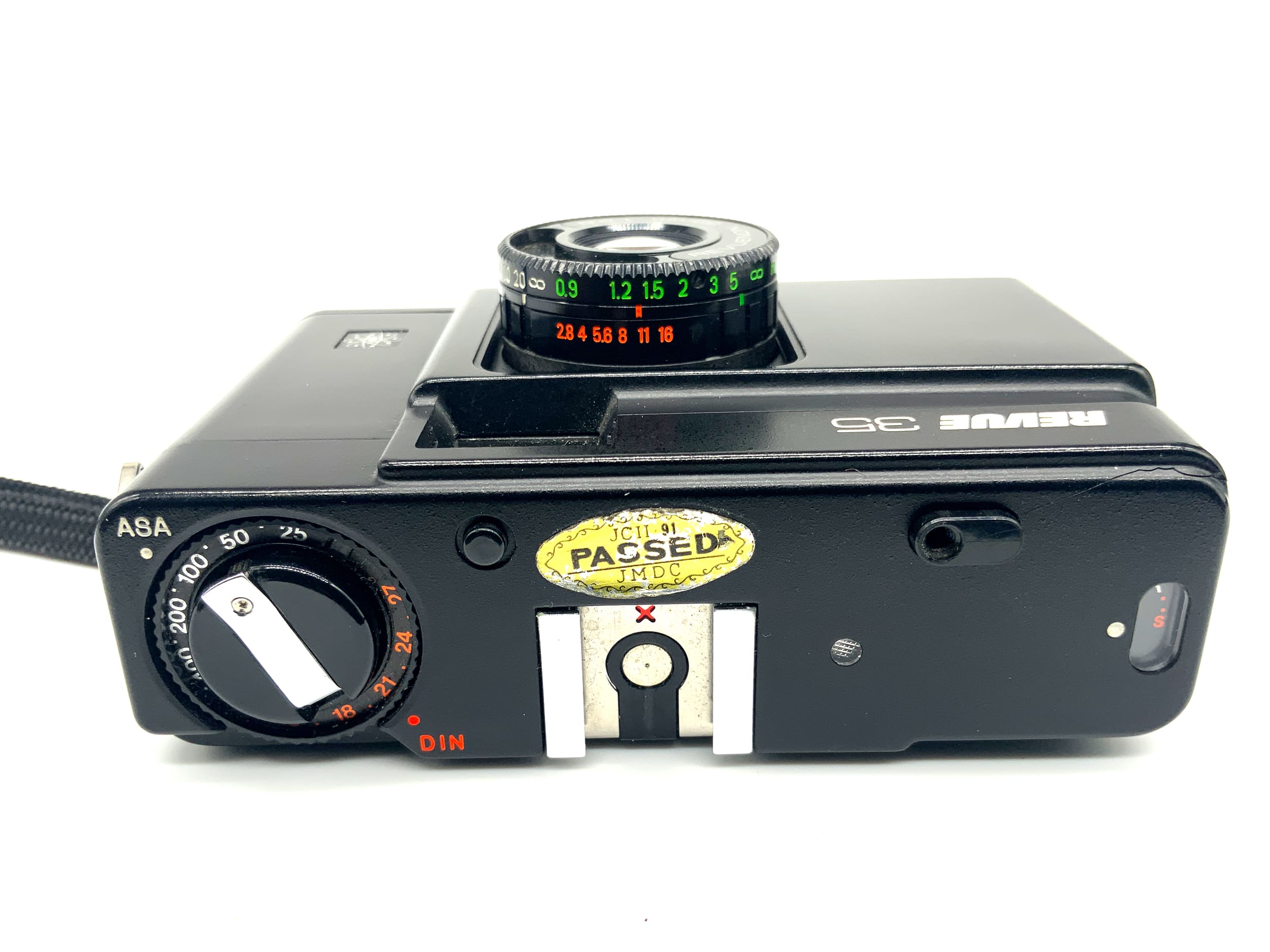 Revue 35 Sucherkamera mit Revuenon 35mm 1:2.8 Kompaktkamera Analogkamera