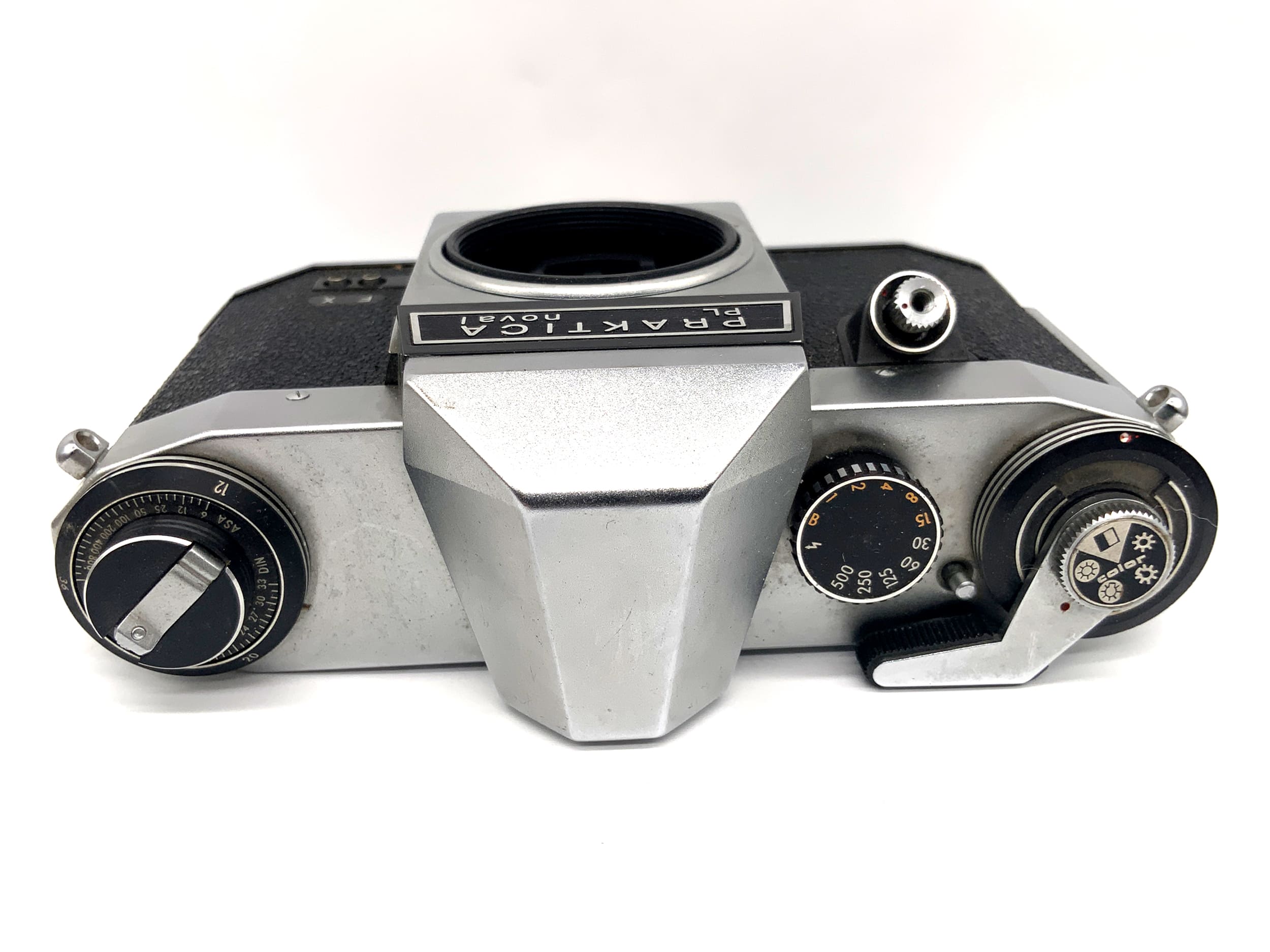 Pentacon Praktica PL Nova I SLR 35mm SLR analog Body (M42)