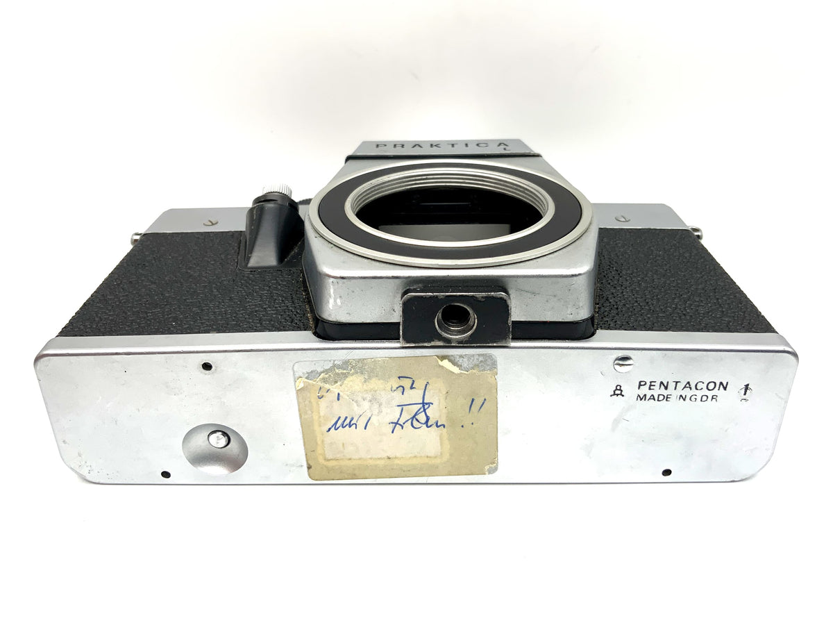 Praktica L SLR 35mm analog SLR camera body (M42)
