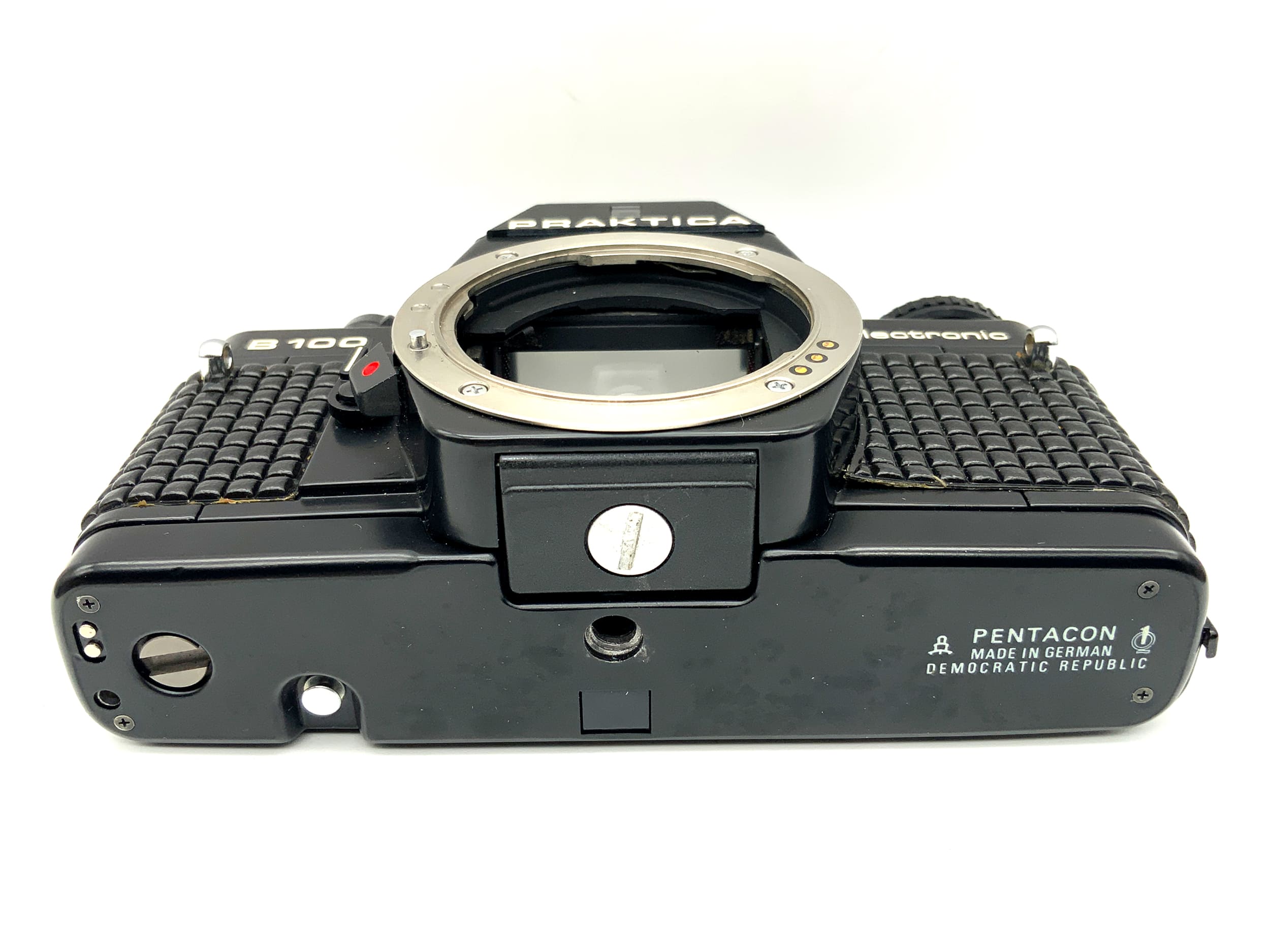 Praktica B100 electronic SLR 35mm SLR analog Body (Praktica B)