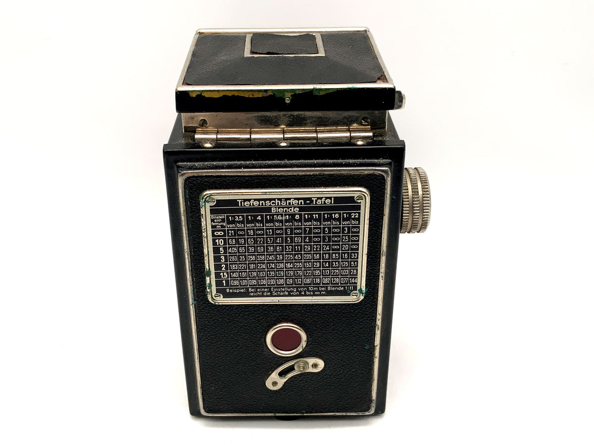 Welta Reflexiona TLR with E. Ludwig Meritar 7.5cm 1:3.5 two-lens analog camera