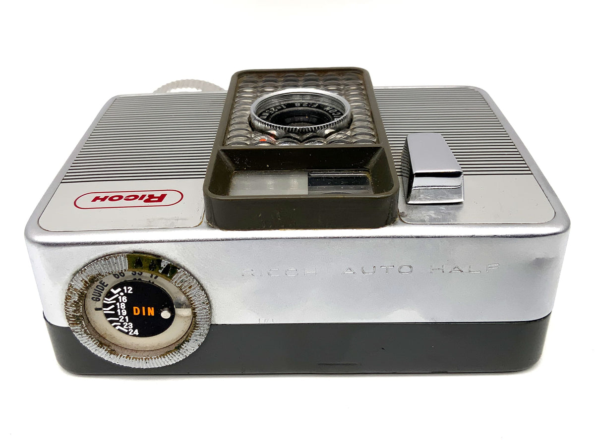 Ricoh Auto Half Sucherkamera mit 25mm 1:2.8 Kompaktkamera Analogkamera