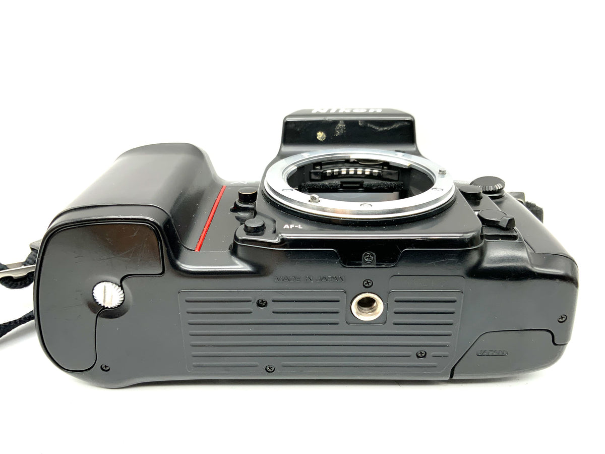 Nikon F-801 SLR mit Data Back Nikon MF-20 35mm SLR analog Body (Nikon AF)