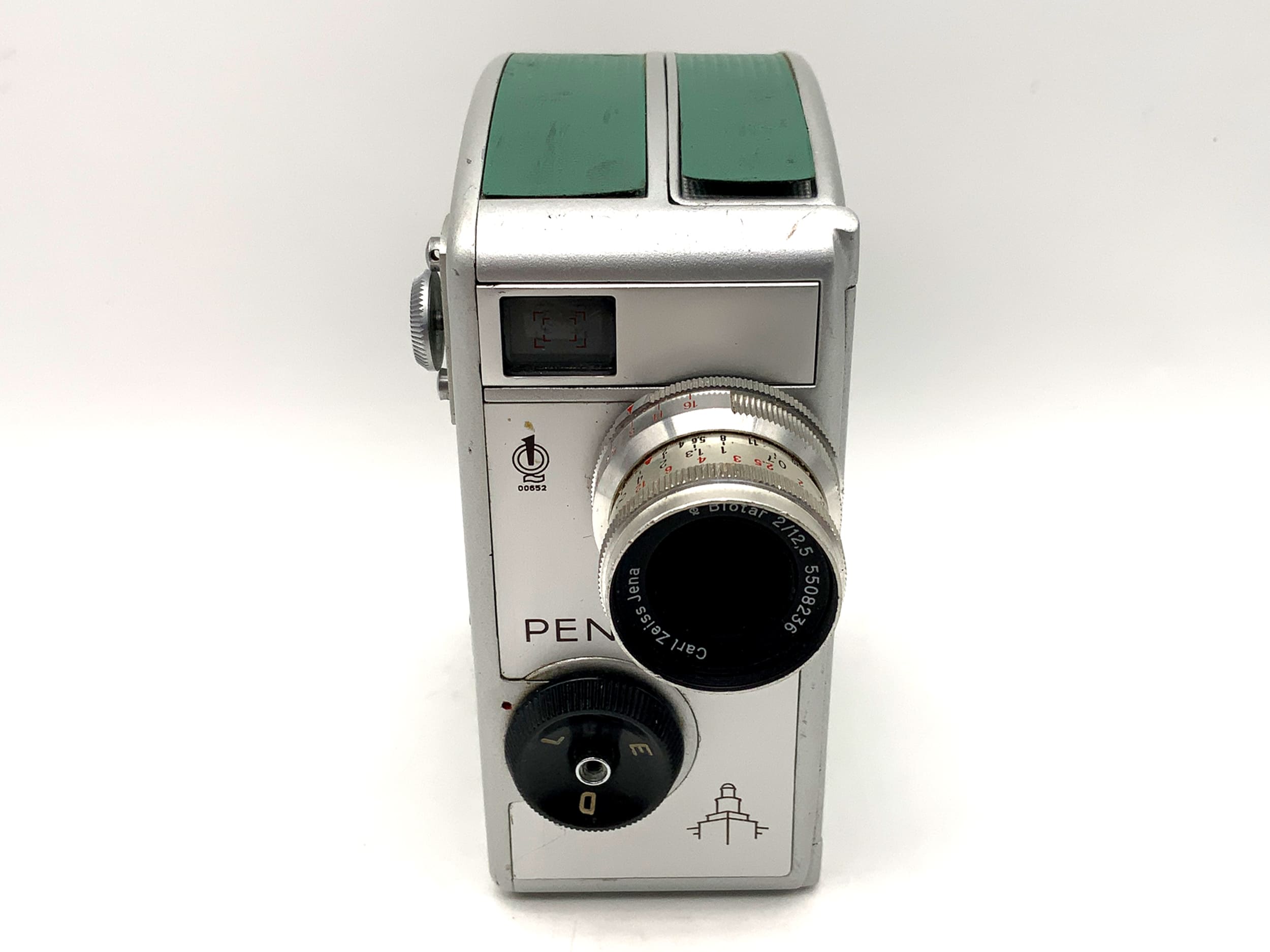 Pentacon Pentaka 8B Filmkamera mit Carl Zeiss Biotar 12,5cm 1:2 Super 8