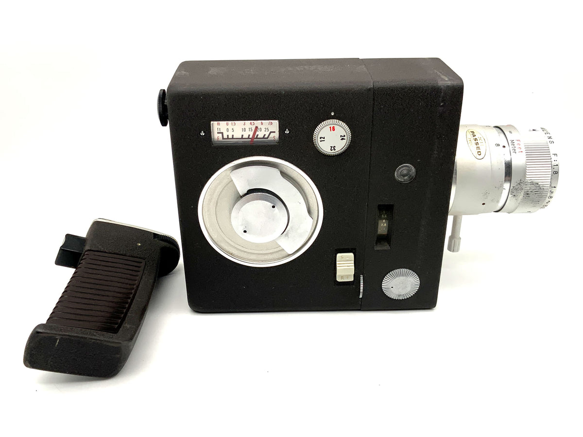 Ricoh Auto Zoomstar film camera with Rikenon 8-32mm 1:1.8 Super 8