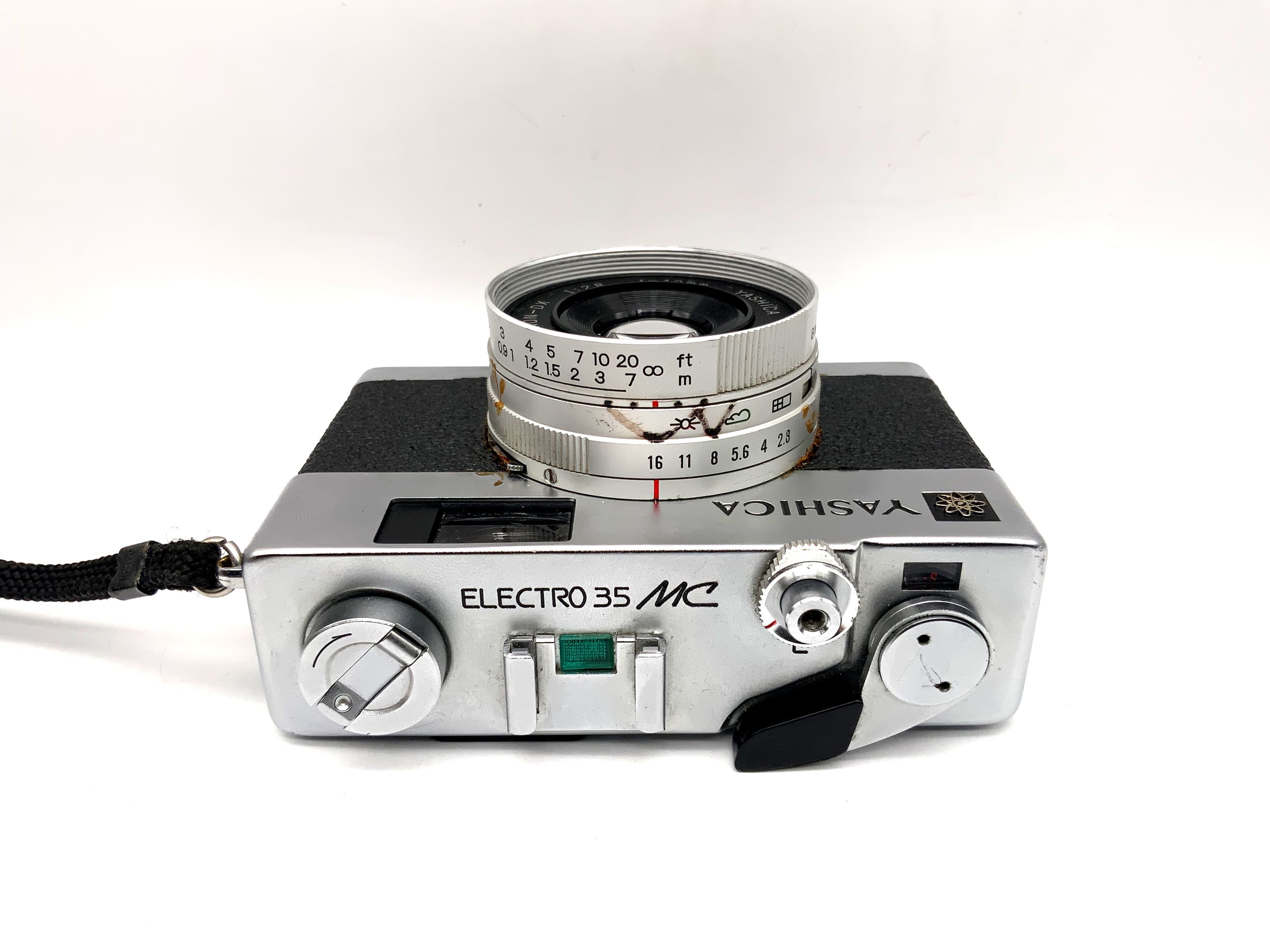 Yashica Electro 35 MC Sucherkamera mit Yashinon DX 1:2,8 f=40mm Analogkamera