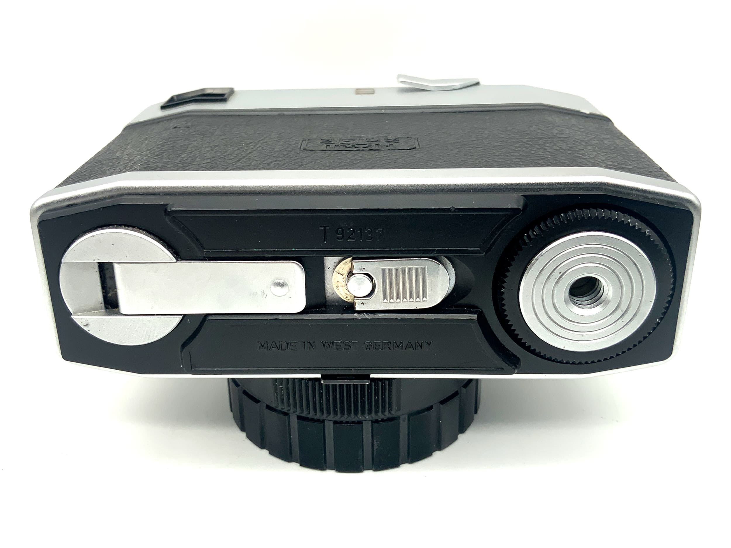 Appareil photo télémétrique Zeiss Ikon S 312 avec objectif analogique Carl Zeiss Tessar 40 mm 1:2.8