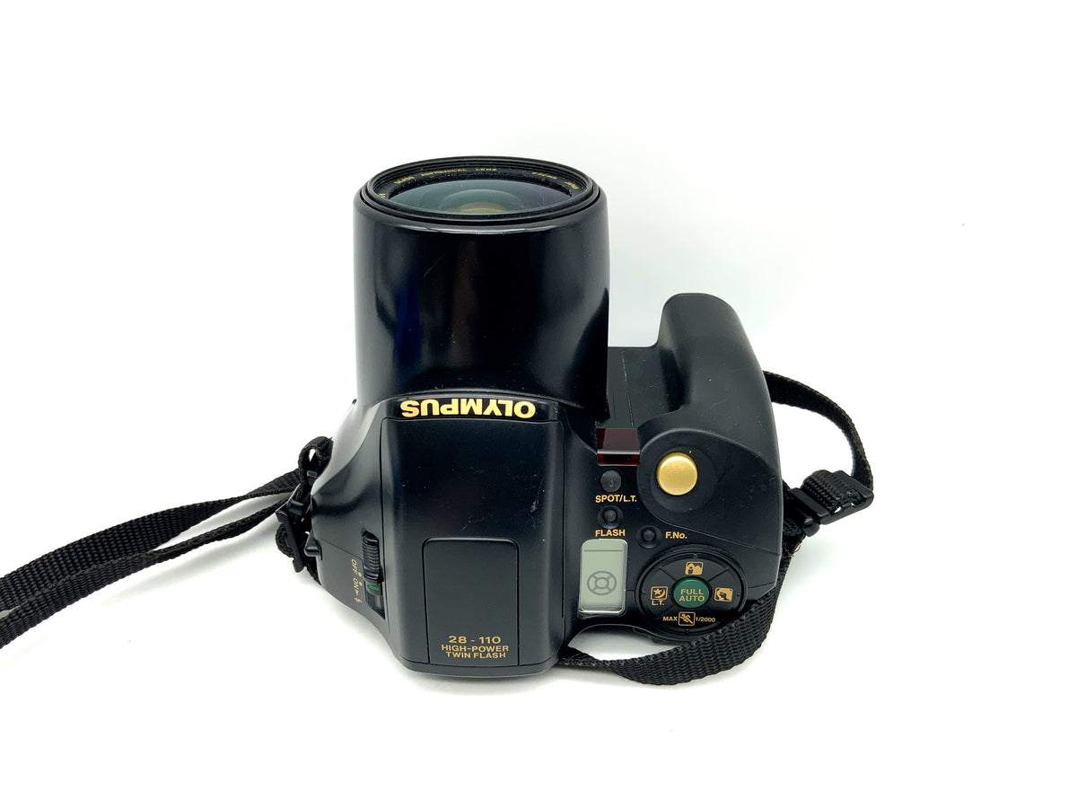 Chinon IS-100s Bridgekamera mit 1:4,5-5,6 28-110mm Aspherical Analogkamera
