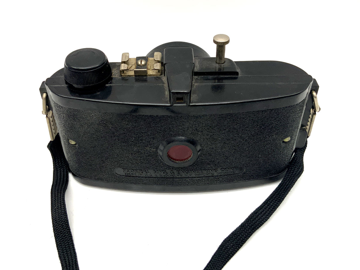 Federal MFG FED-Flash Boxkamera mit 64mm Analogkamera Camera