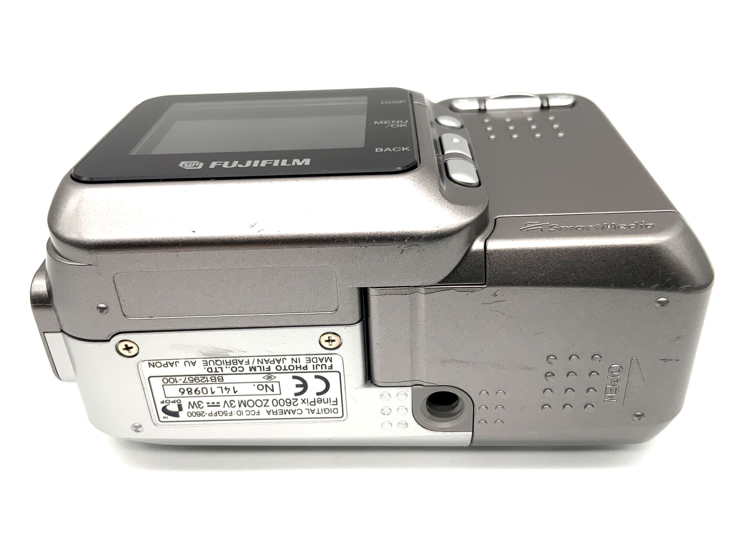 Fujifilm Finepix 2600 zoom Digitale Kompaktkamera mit 6-18mm 2MP