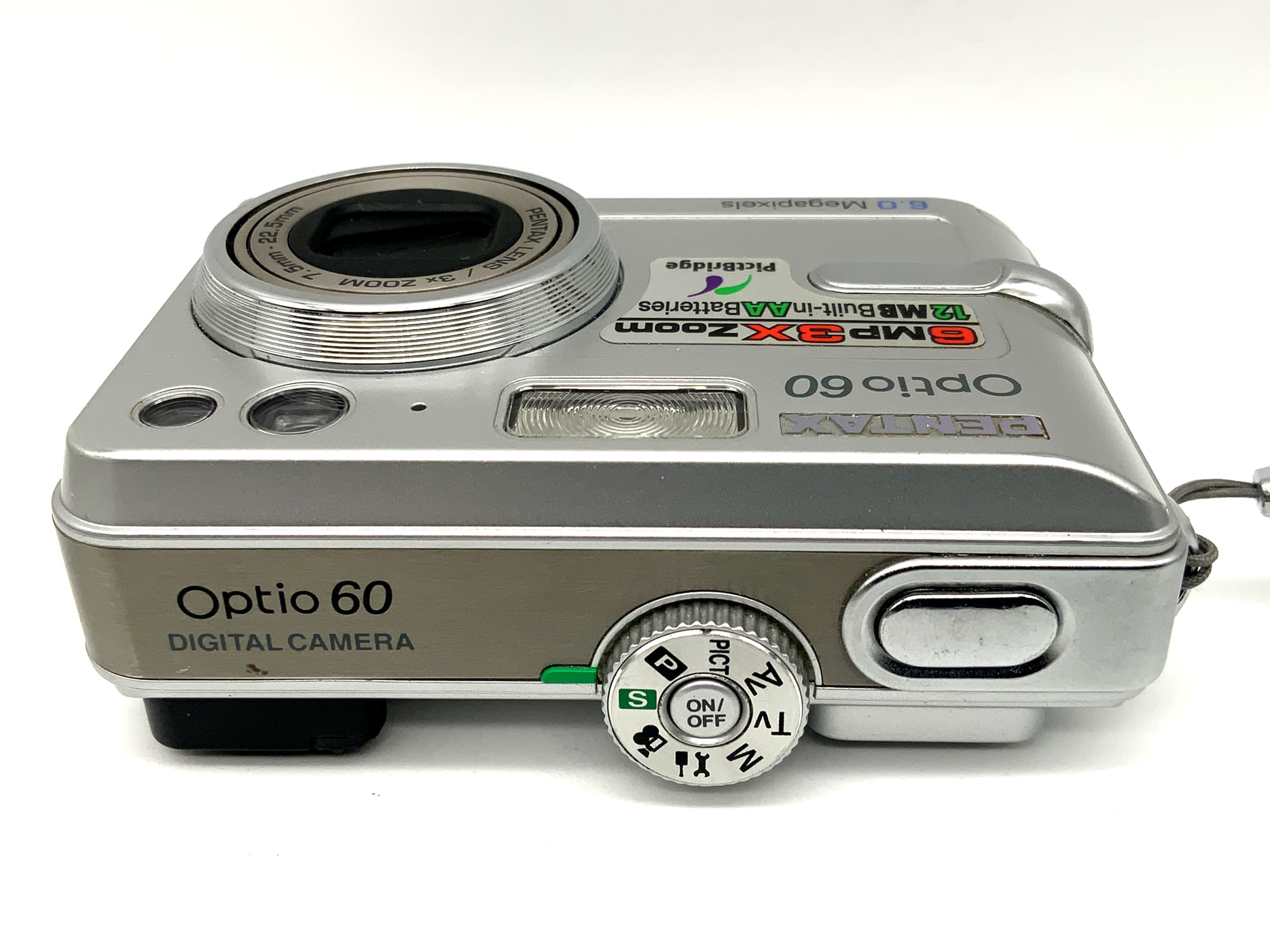 Pentax Optio 60 Digitale Kompaktkamera mit 7.5-22.5mm 6MP in OVP