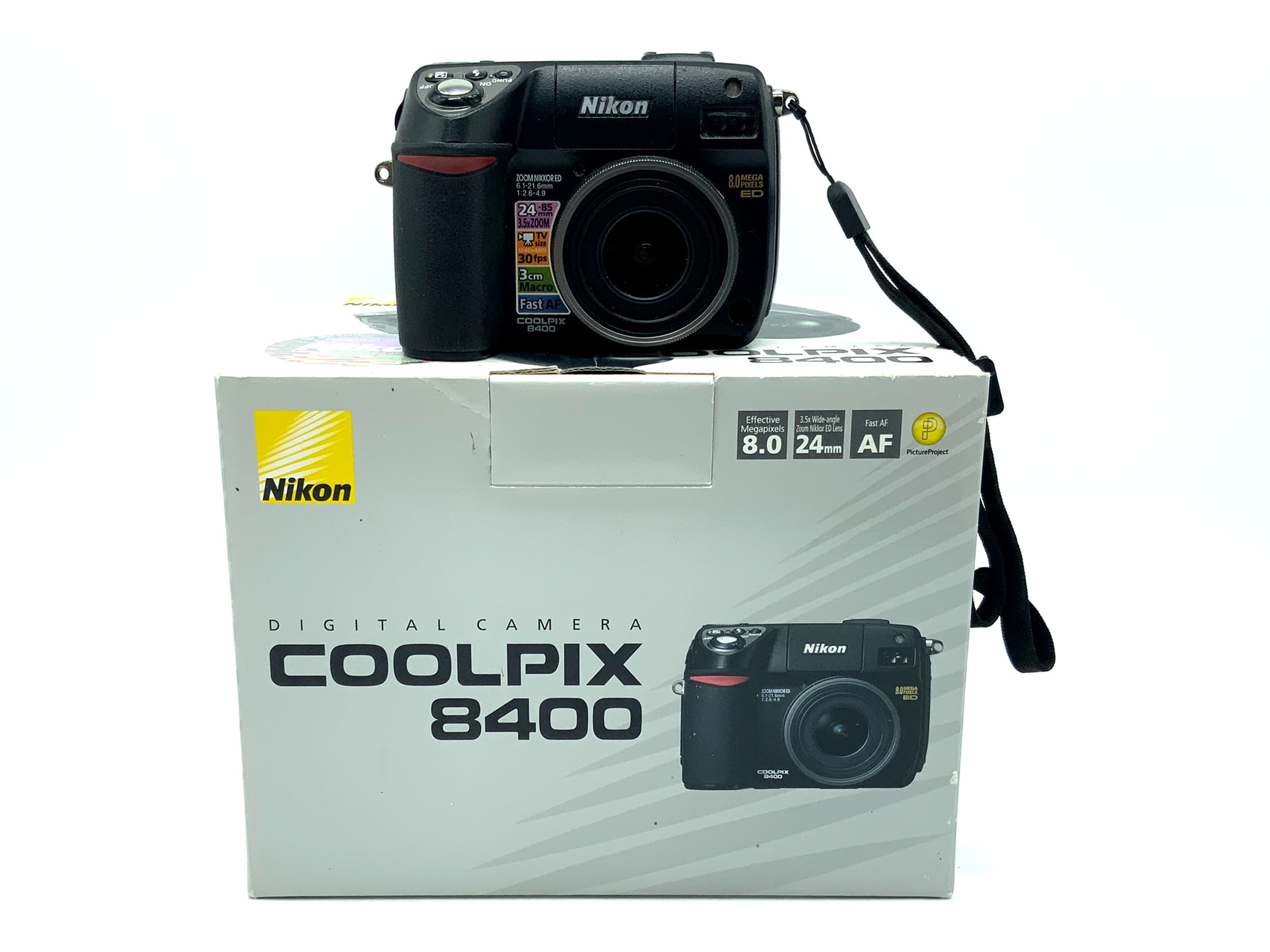 Nikon Coolpix 8400 Digitale Kompaktkamera mit 6.1-21.6mm