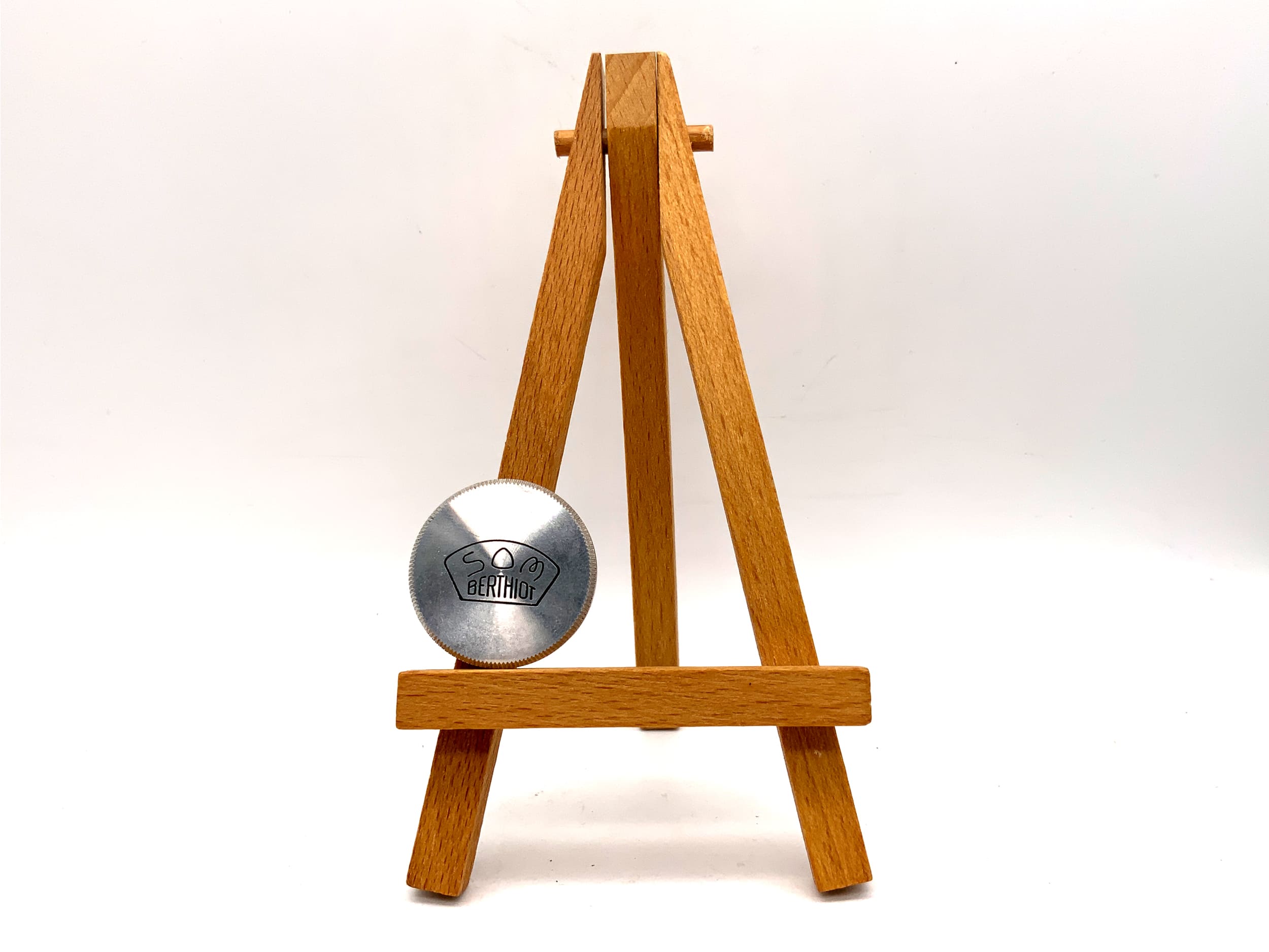 SOM Berthiot Objektivfrontdeckel Gewinde Alu Kappe lens cap (24mm)