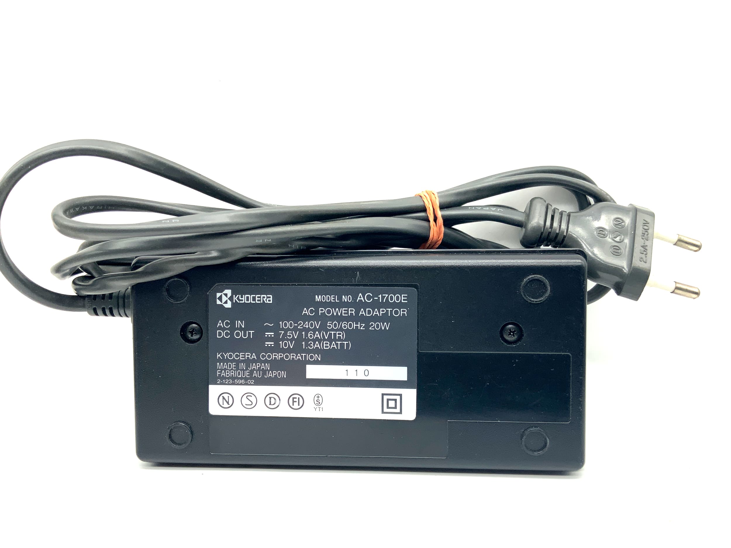 Kyocera AC-1700 Ladegerät Battery Charger Power Adaptor