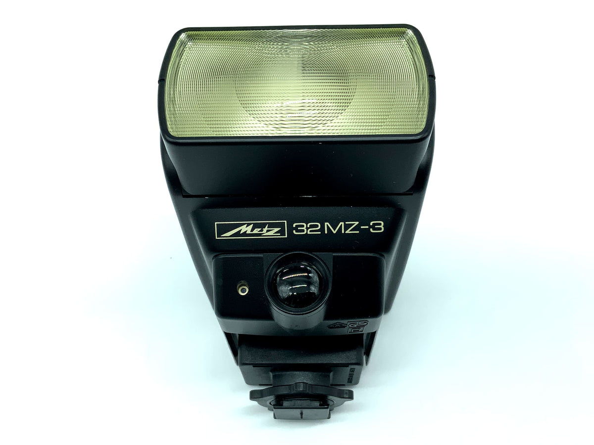 Metz 32 MZ-3 Blitzgerät universal Mittelkontakt Kamera Blitz Flash