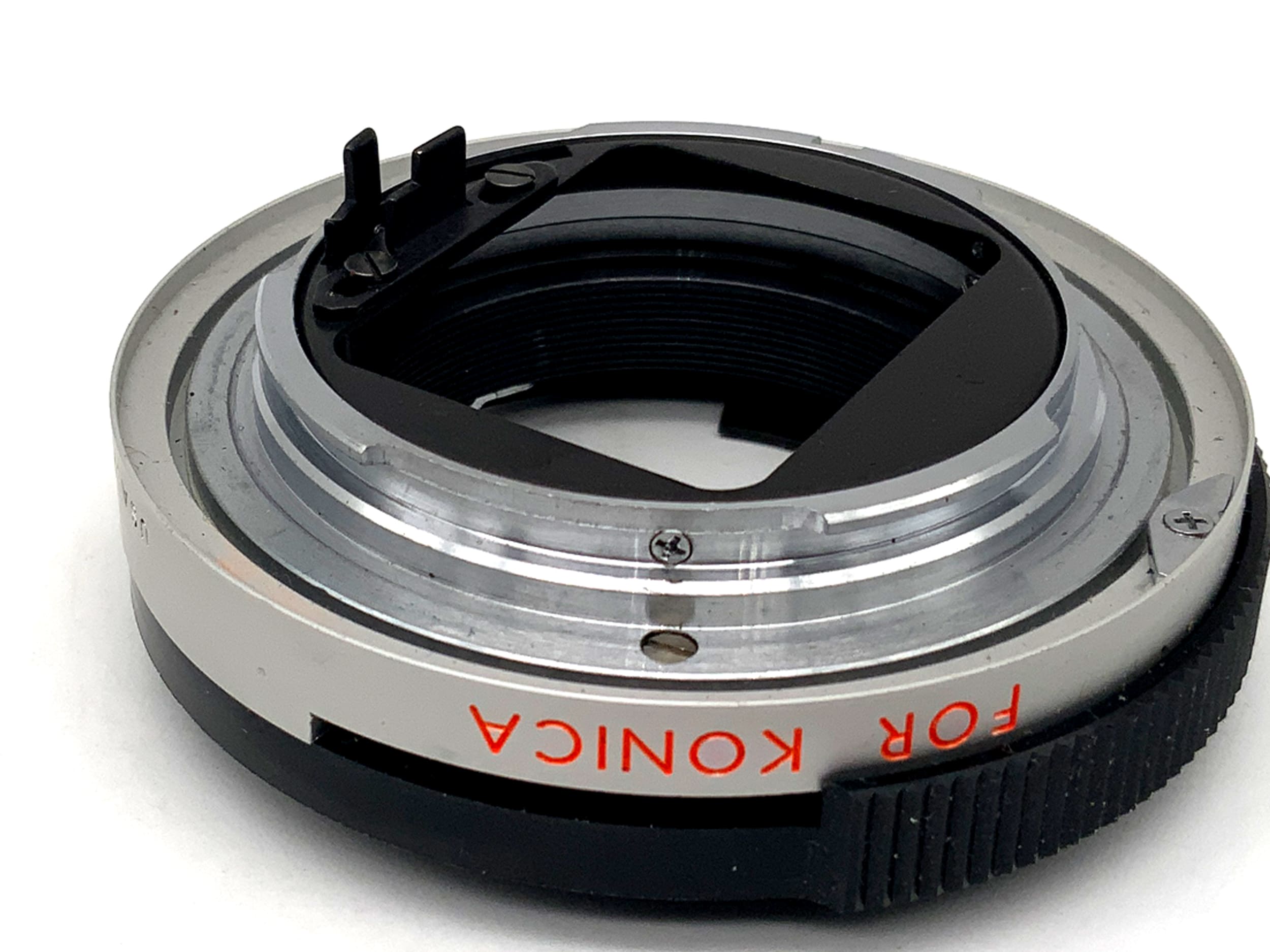 Tamron lens adapter for 1:2.8 lens mount converter (Adaptall -> Konica AR)