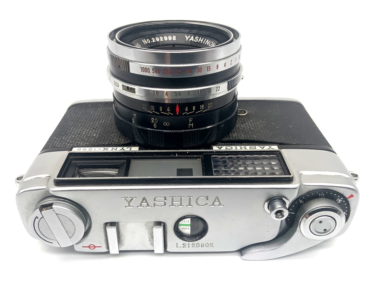 Yashica Lynx-1000 Messsucherkamera mit Yashinon 45mm 1:2.8 Analogkamera