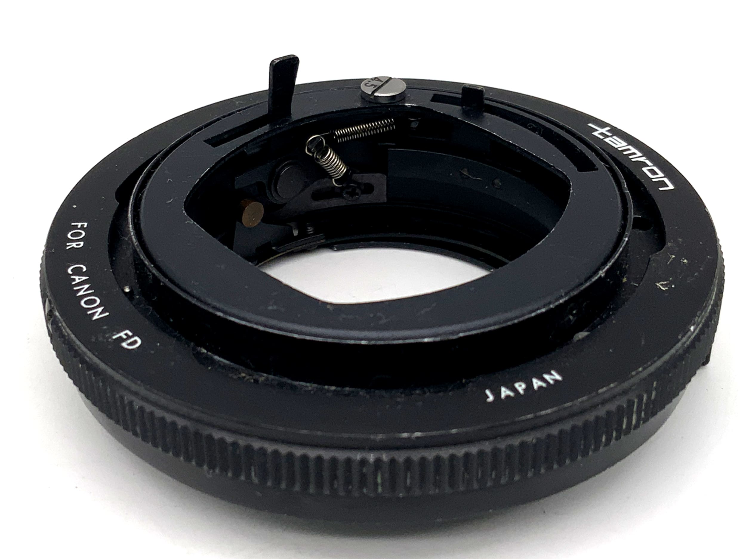 Tamron lens adapter for 1:4.5 lens mount converter (Adaptall -> Canon FD)