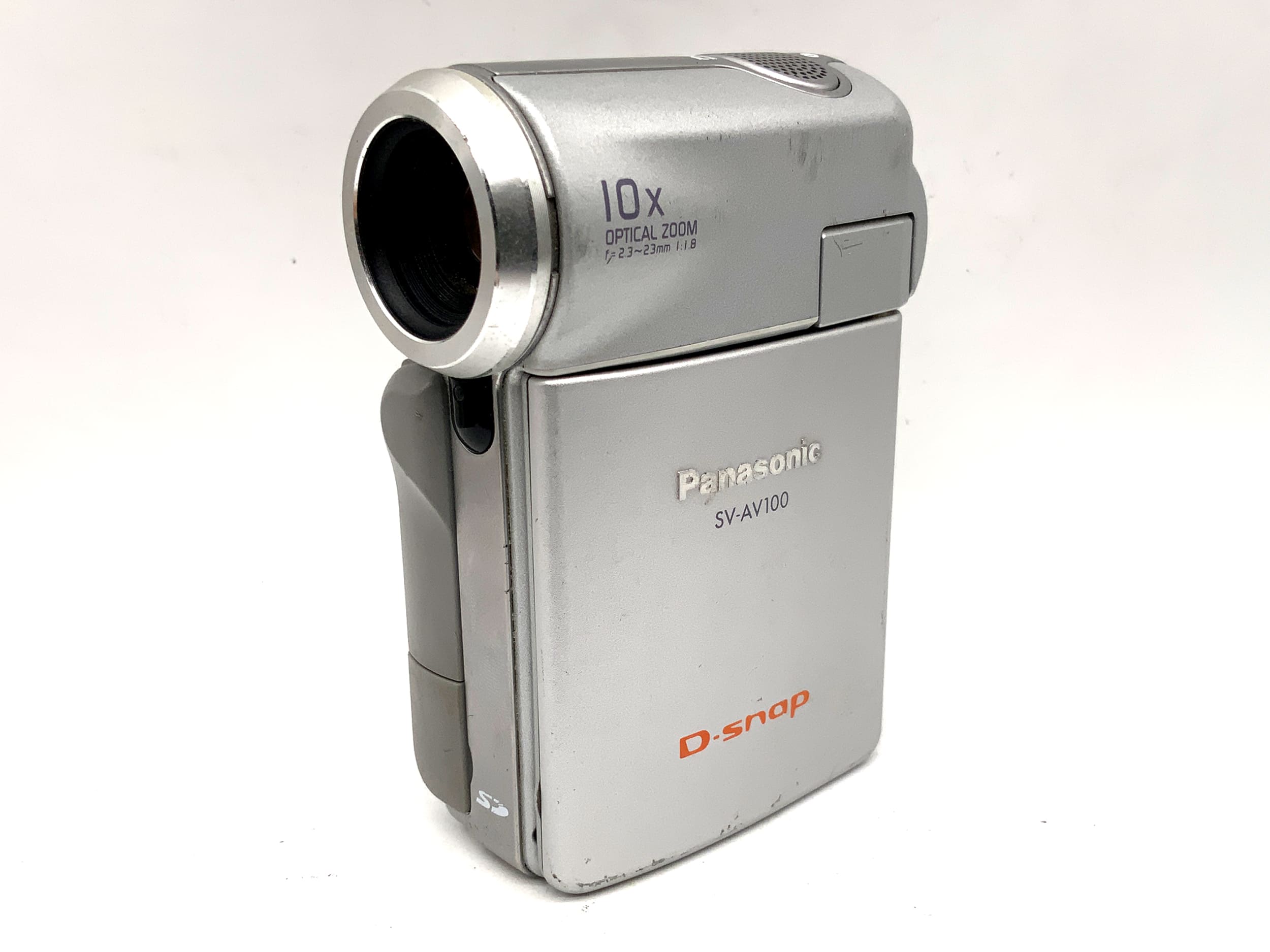 Panasonic SV-AV100 Camcorder mit 2.3-23mm Videokamera