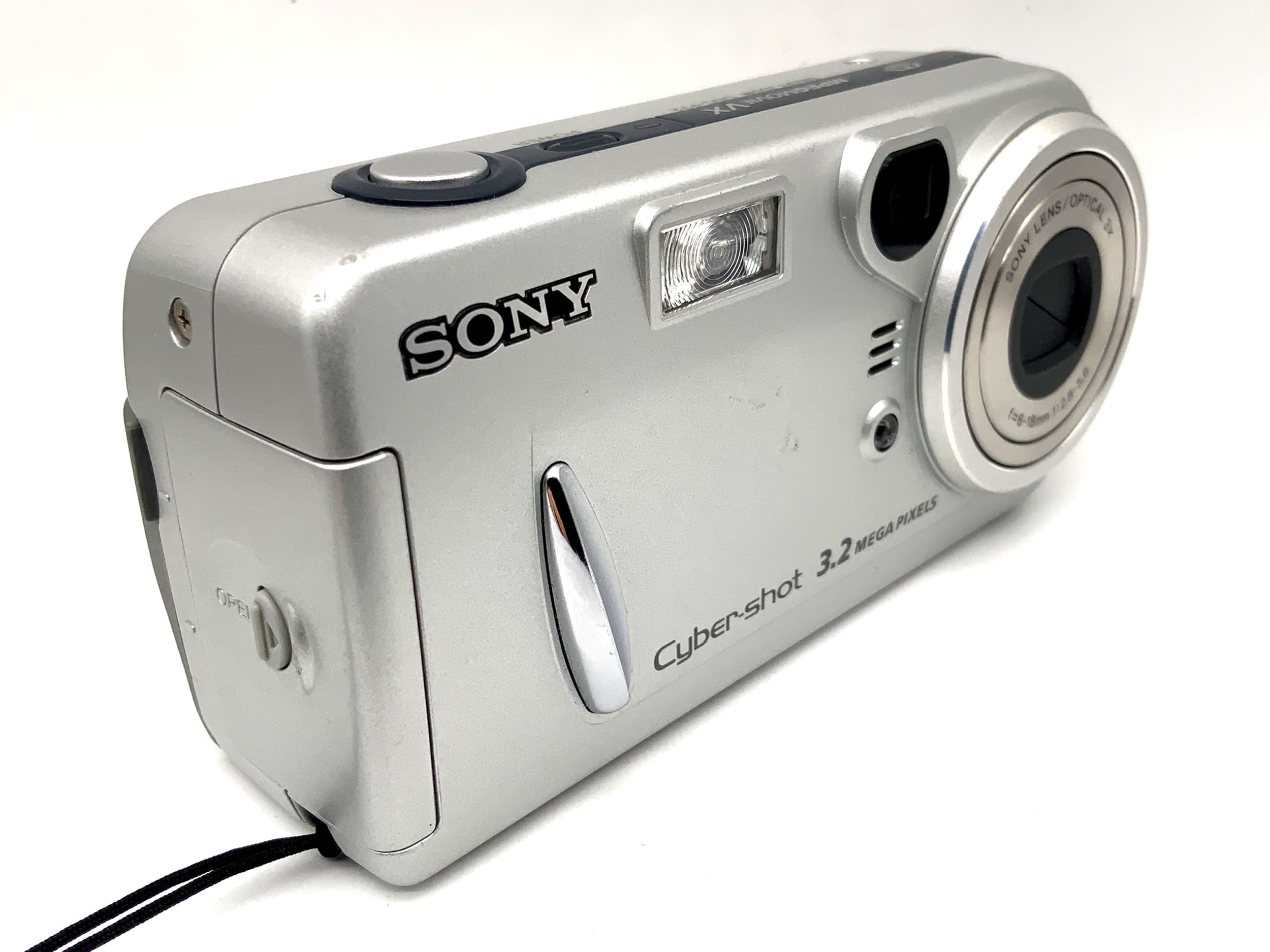 Sony DSC-P72 Digitale Kompaktkamera mit 6-18mm 1:2.8-5.6