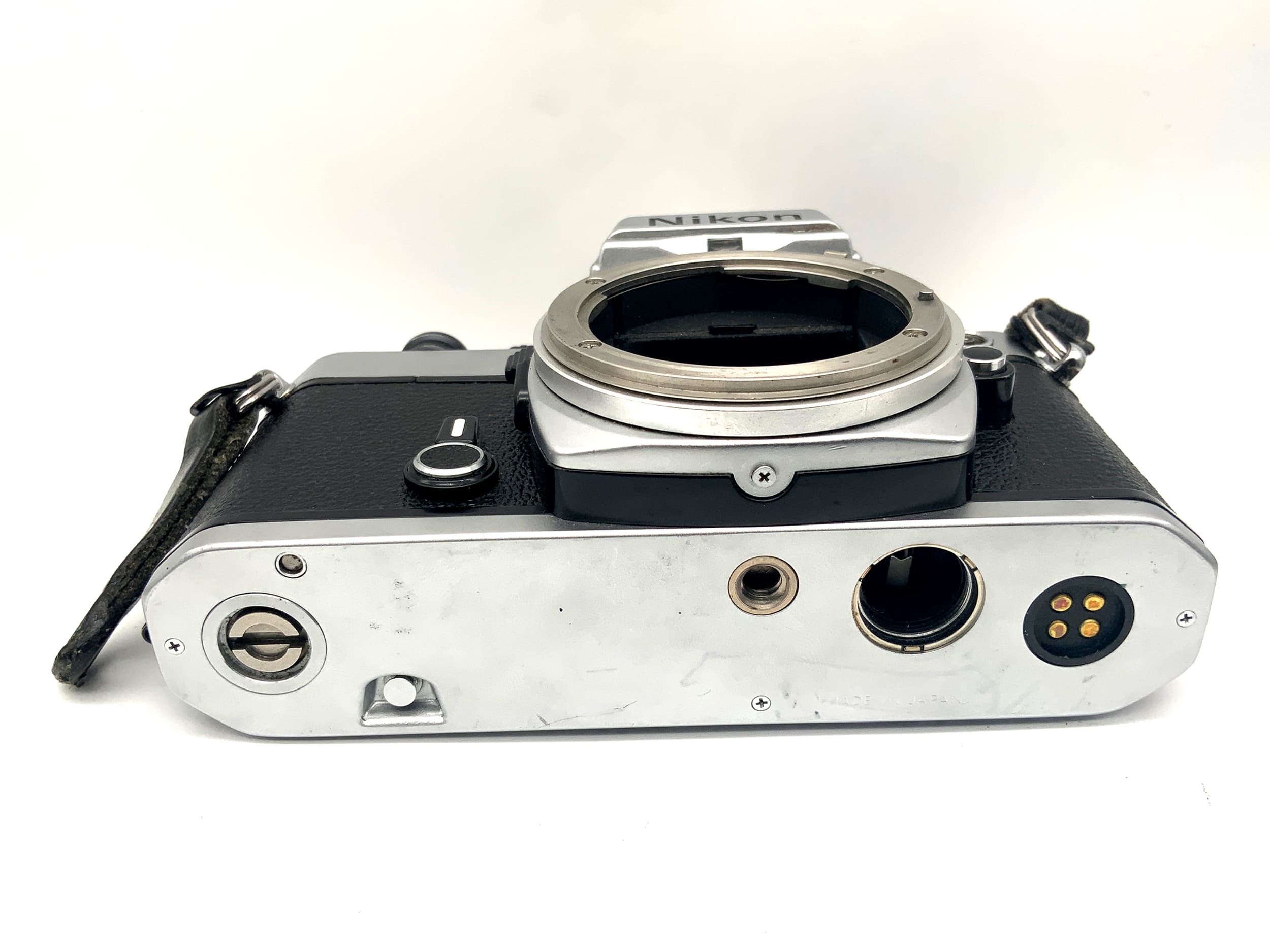 Nikon FE SLR 35mm Spiegelreflexkamera analog Body Gehäuse (Nikon F)