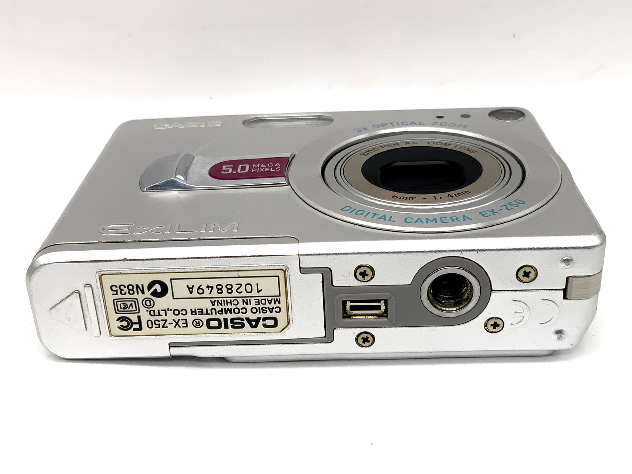 Casio EX-Z50 Digitale Kompaktkamera mit SMC Pentax 5.8-17.4mm