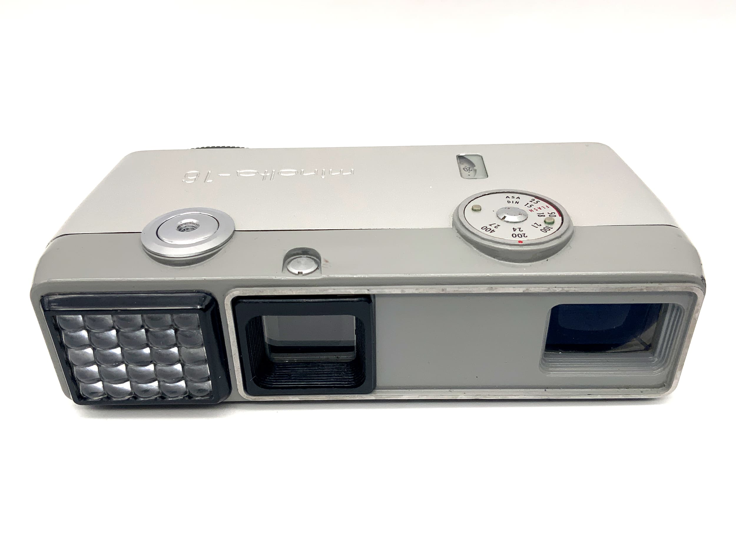 Minolta 16EE Miniaturkamera mit Rokkor 25mm 1:2.8 Kleinstbildkamera