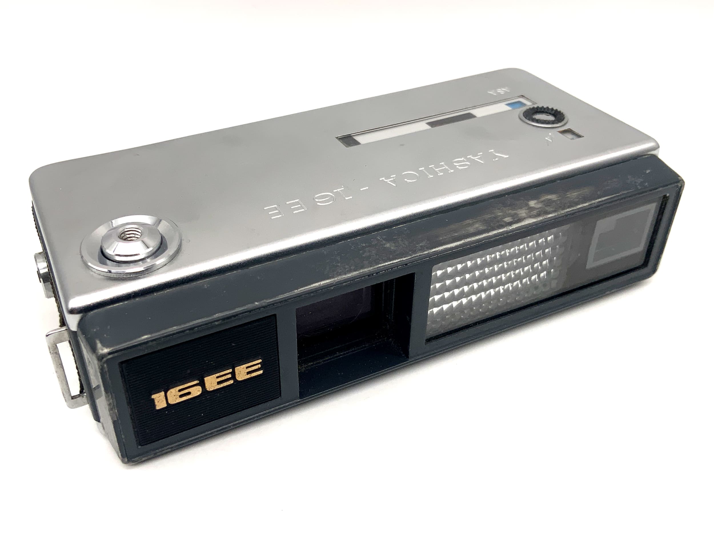 Yashica 16EE Miniaturkamera mit Yashinon 25mm 1:2.8 Kleinstbildkamera