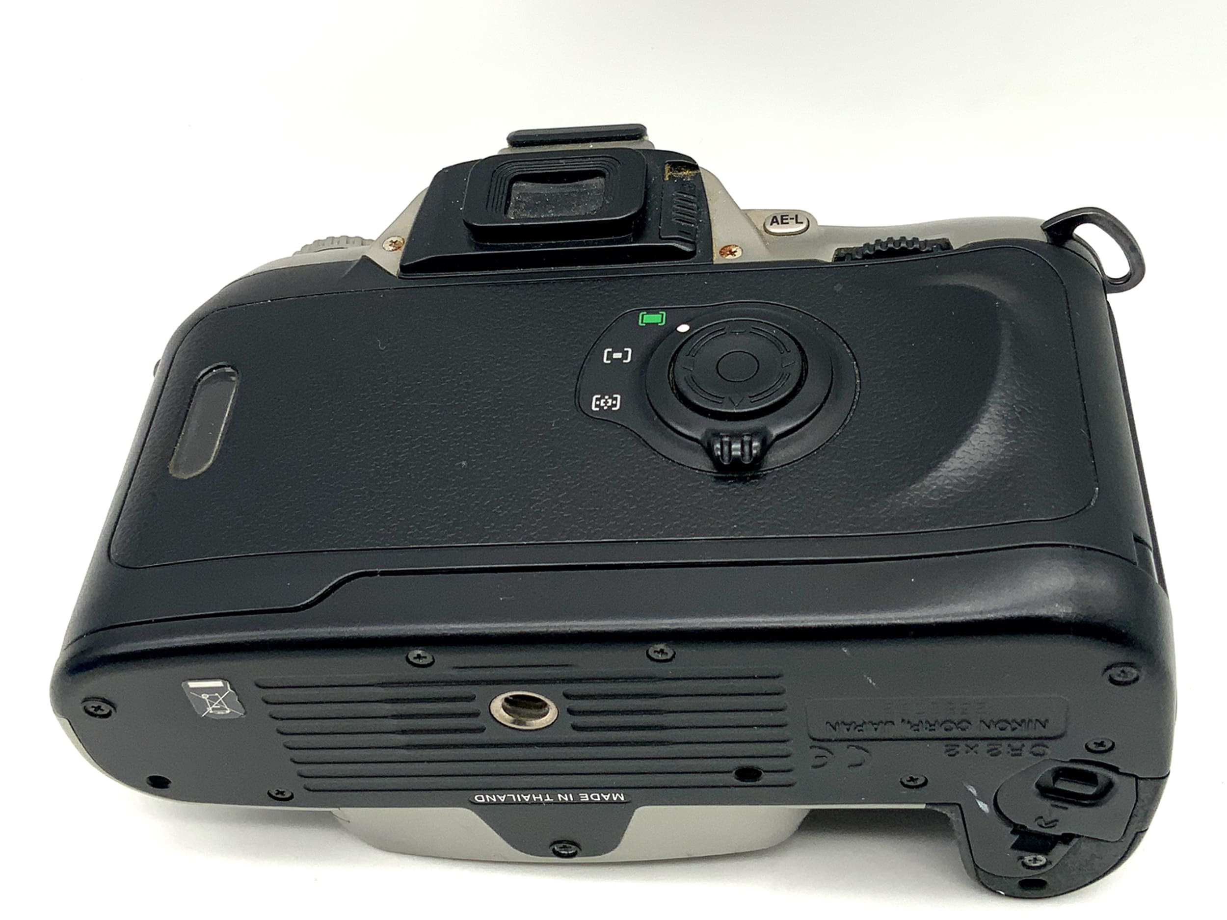 Nikon F75 35mm Spiegelreflexkamera SLR analog Body AF Autofokus (Nikon AF)